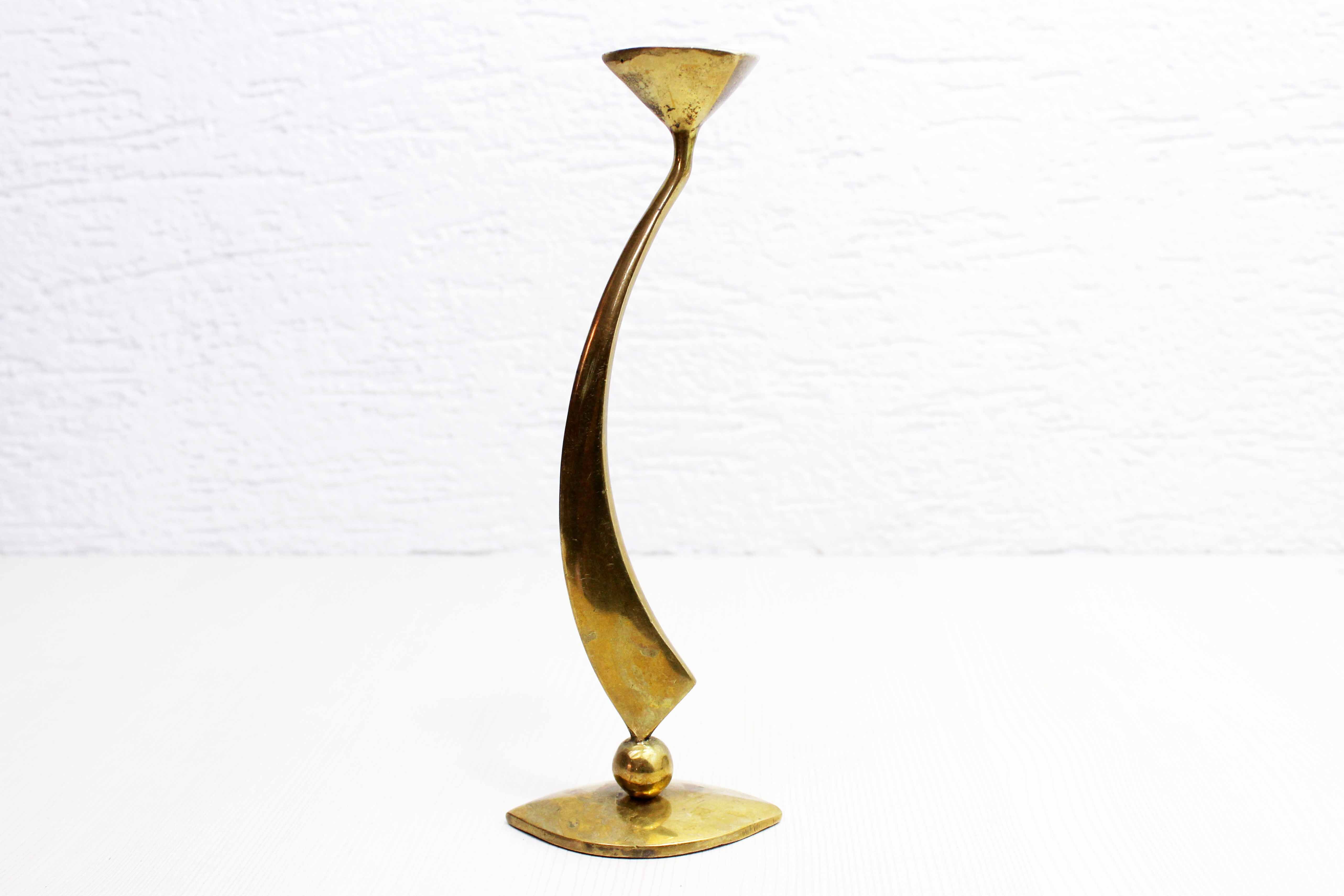 Modernist candle holder