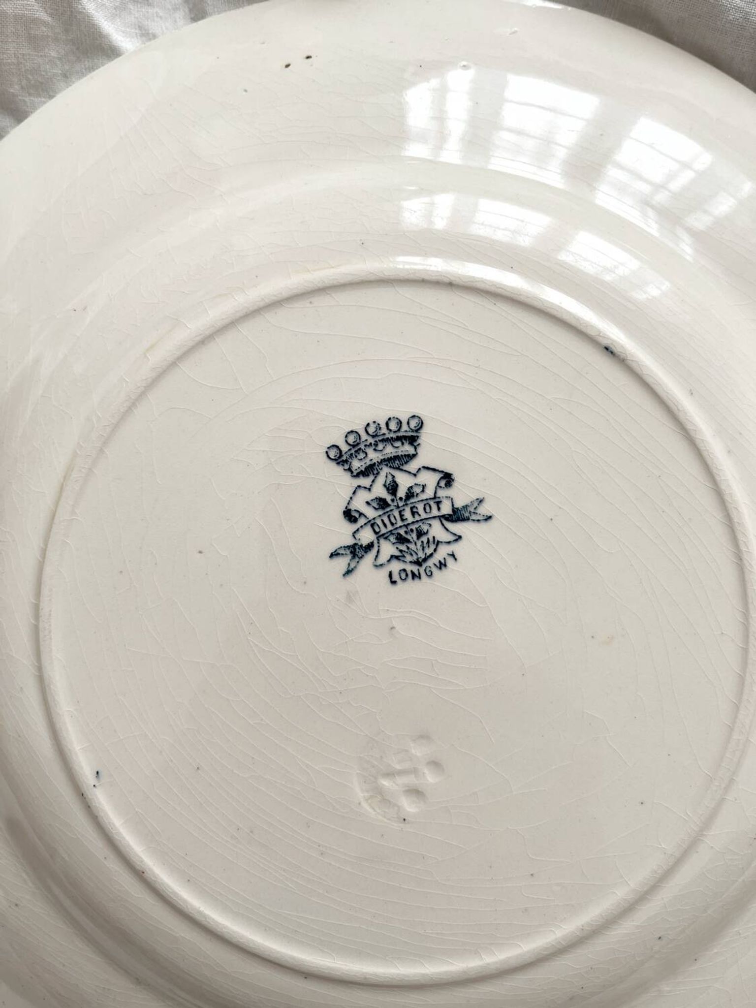 6 assiettes plates terre de fer « Diderot » Longwy
