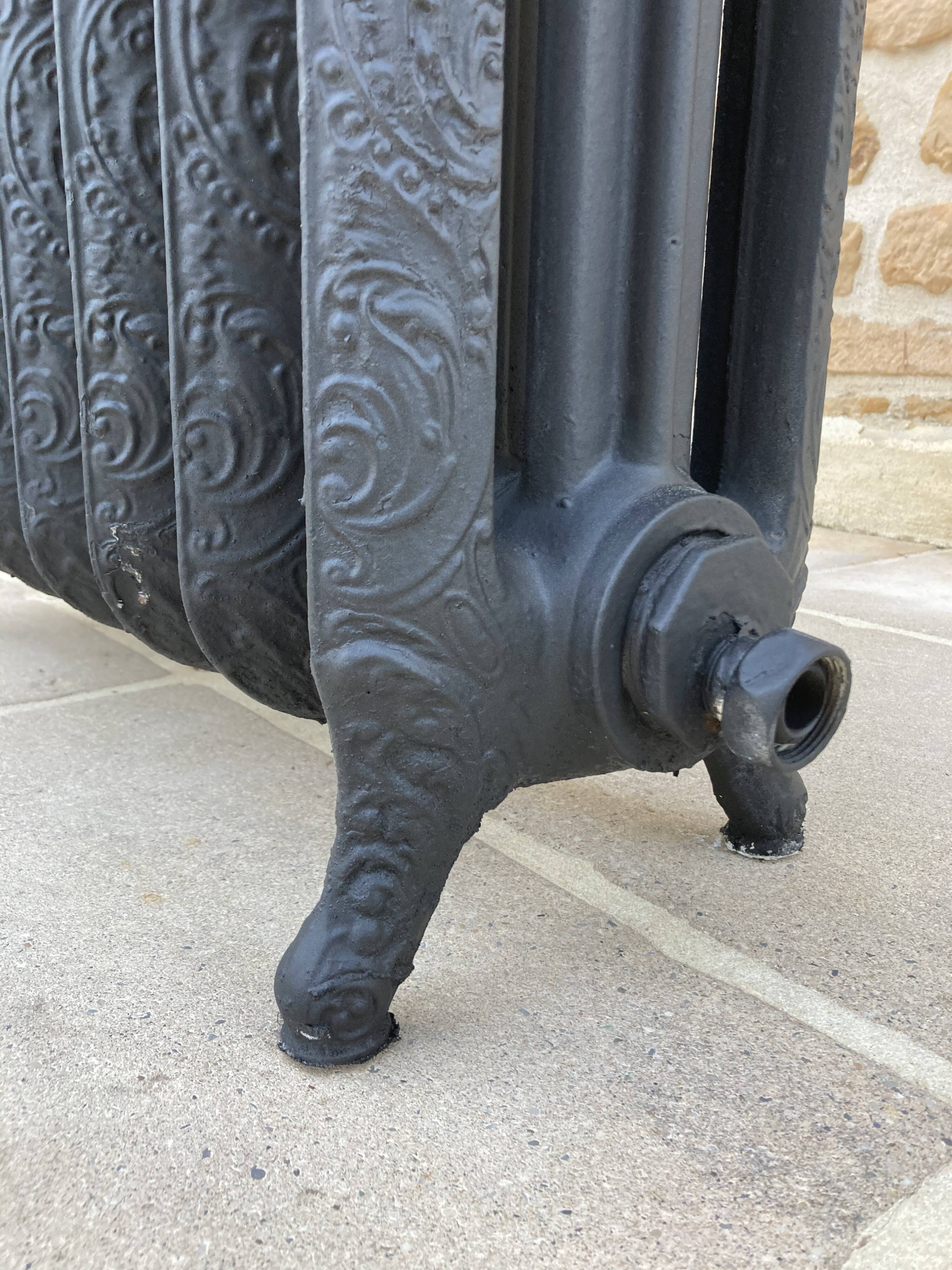 CAST IRON RADIATOR FLAT HEATER 9 elements 3 columns rococo floral patterns