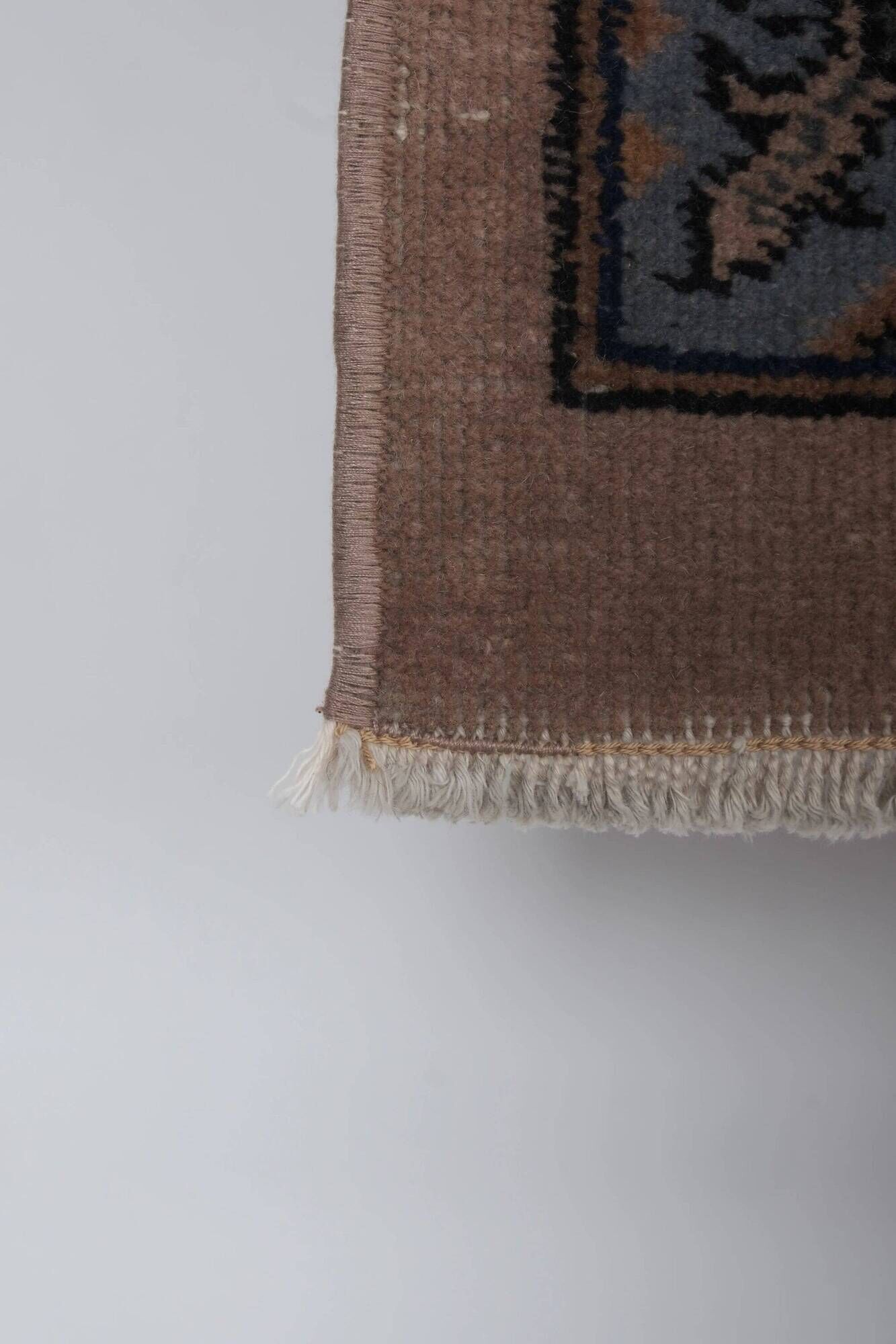 Vintage hand-embroidered textile 98x122 cm