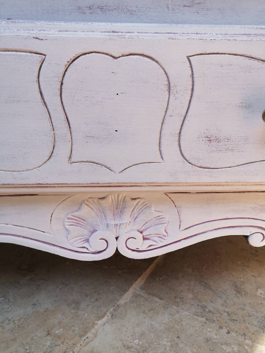 Antique chest of drawers