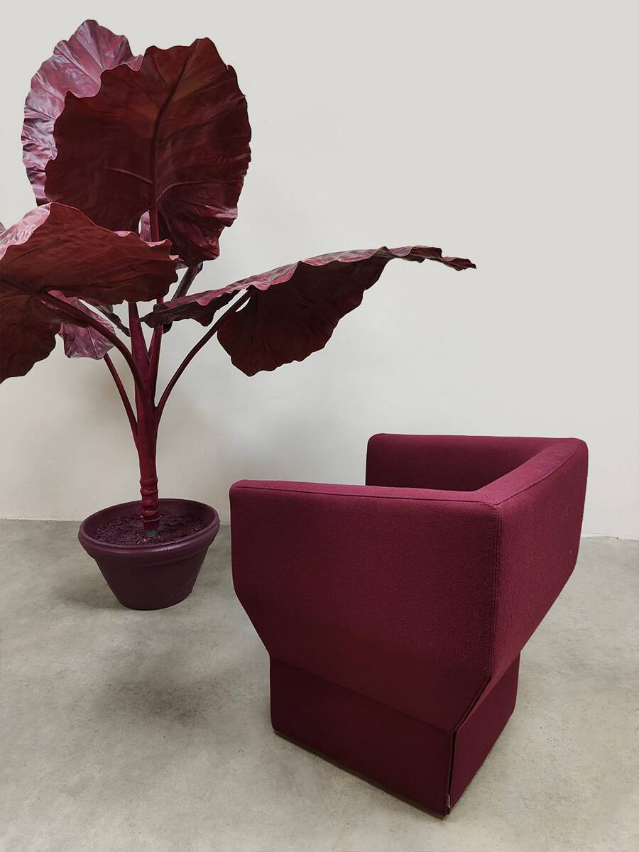 Vintage design geometric lounge chair Walter Knoll 1990