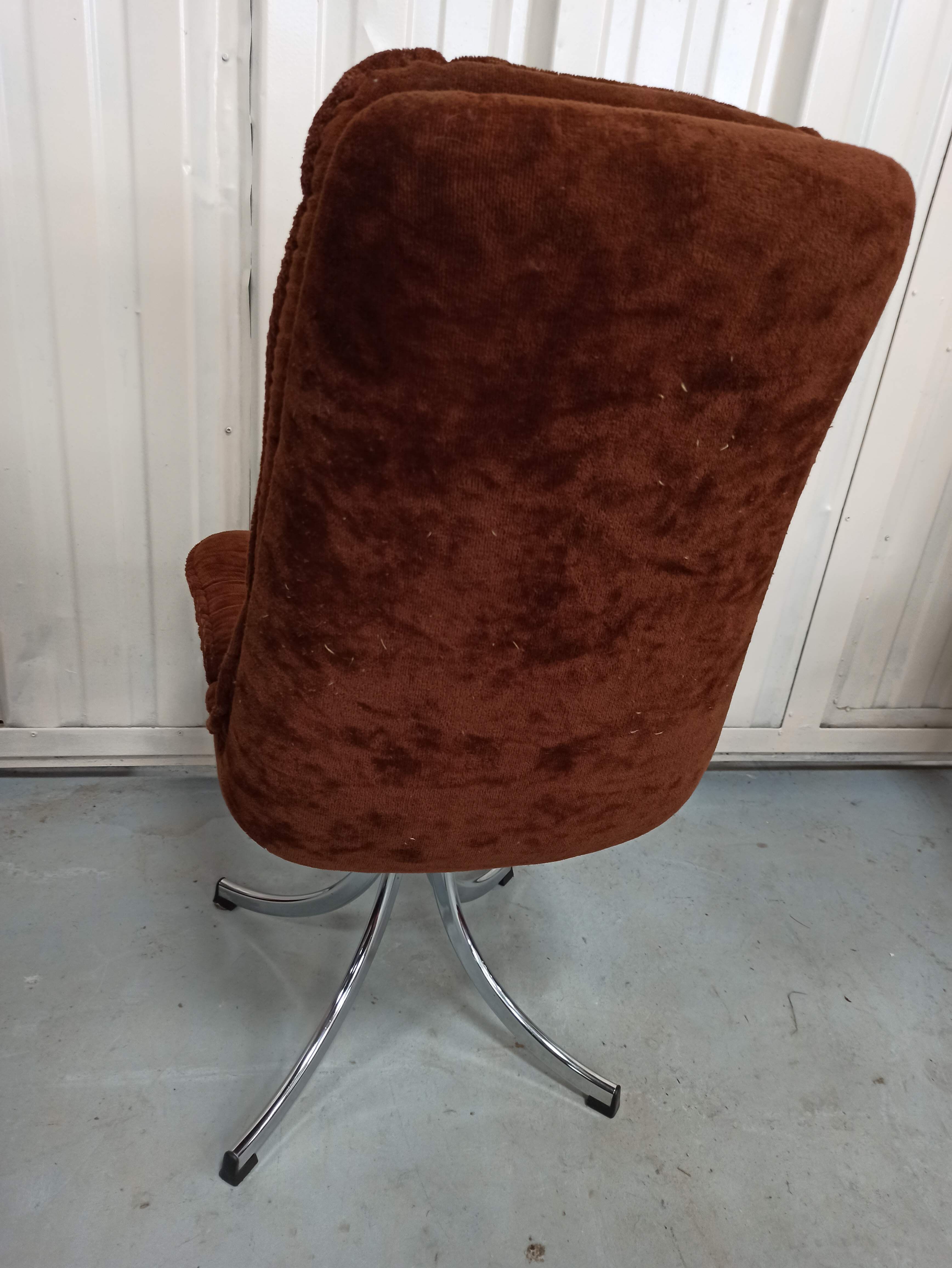Set of 6 chrome velvet bucket chairs from the 70s