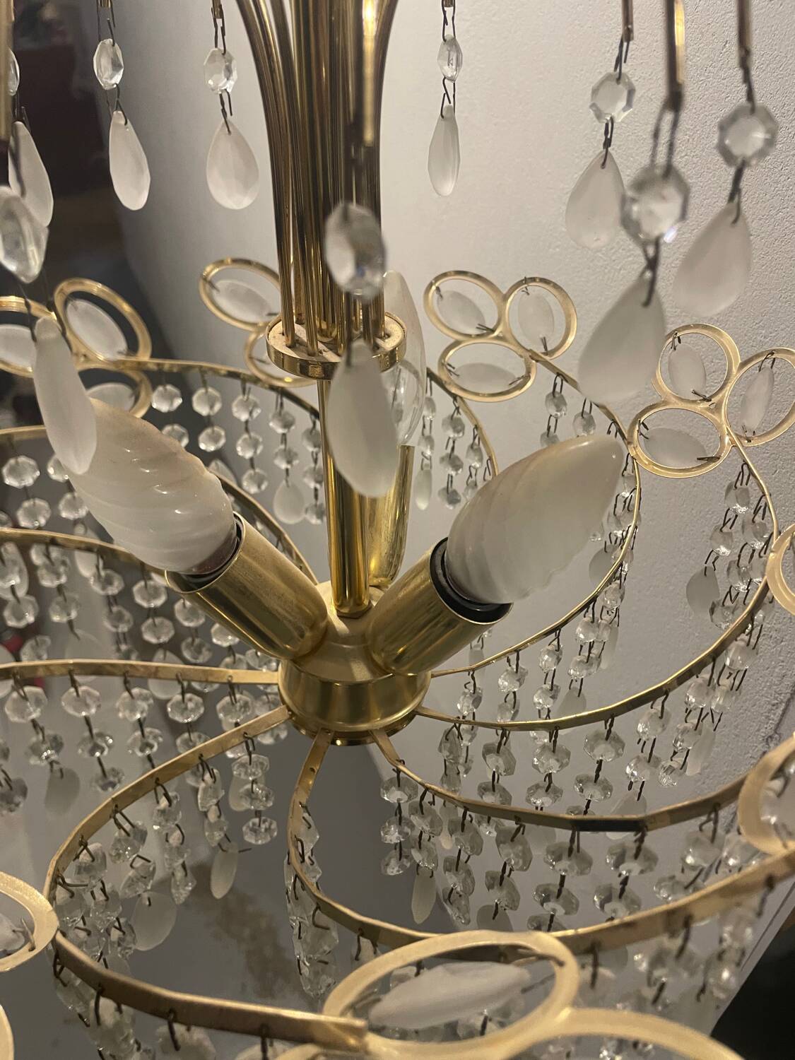 1980s chandelier with pendants