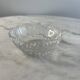 Coupelle en verre taillé bord festonné 11cm