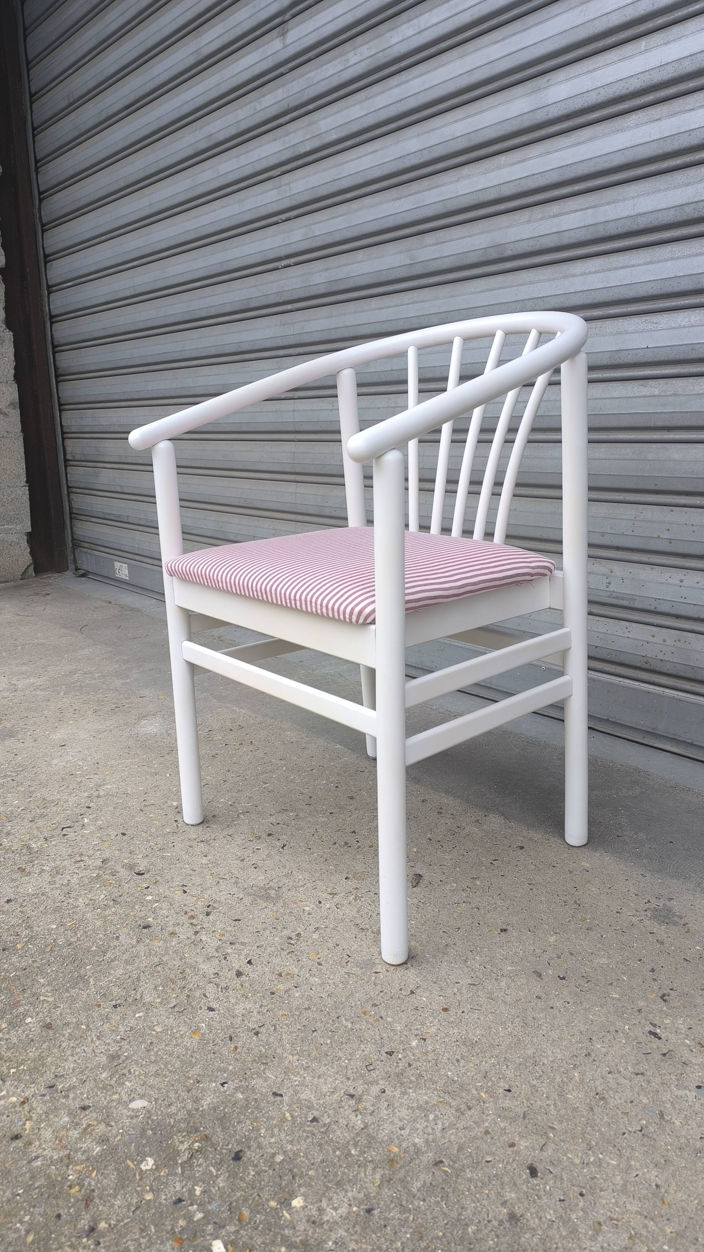 Italian armchair from the 80s