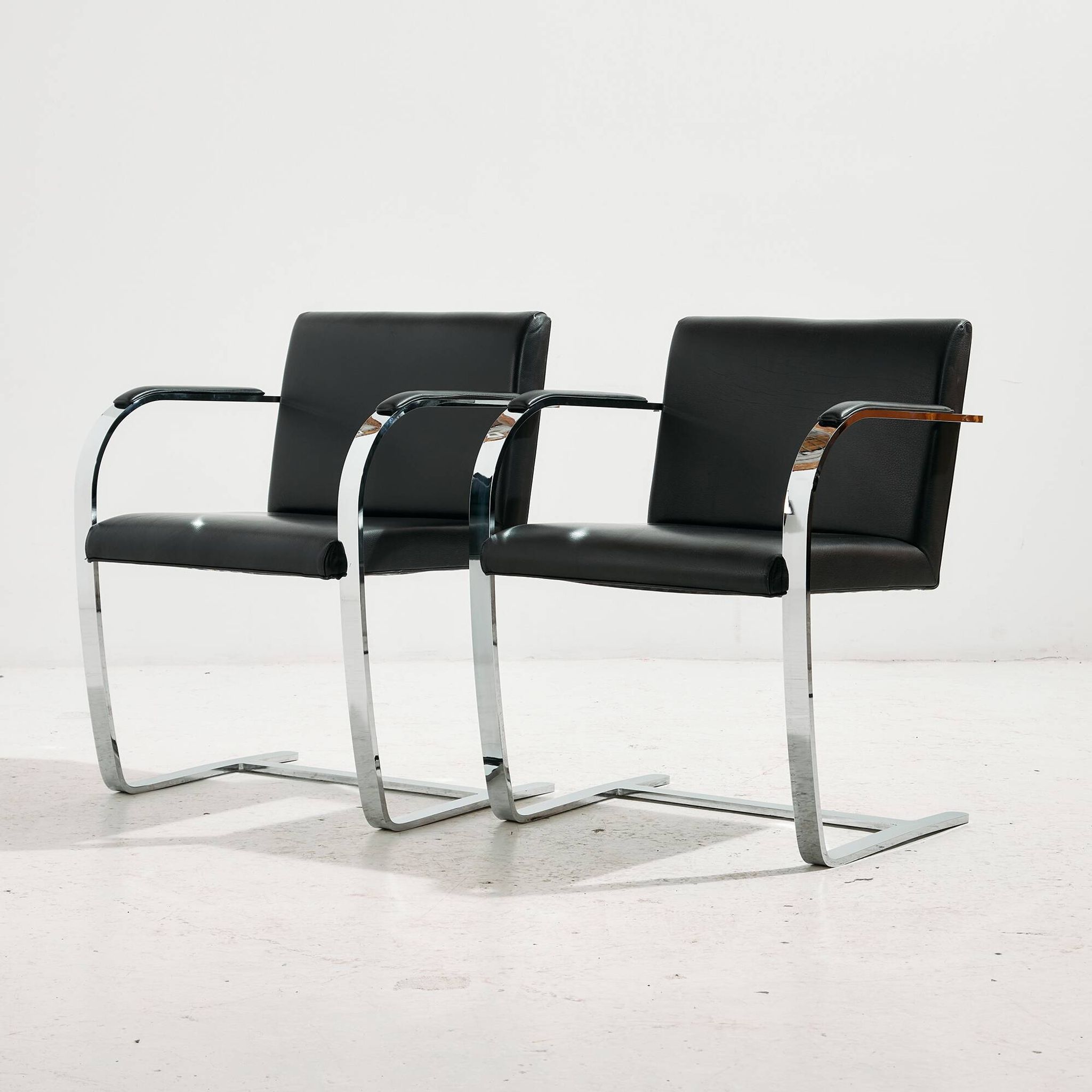 Fauteuil Brno par Alivar