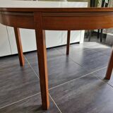 Table ronde extensible scandinave en teck, années 1970