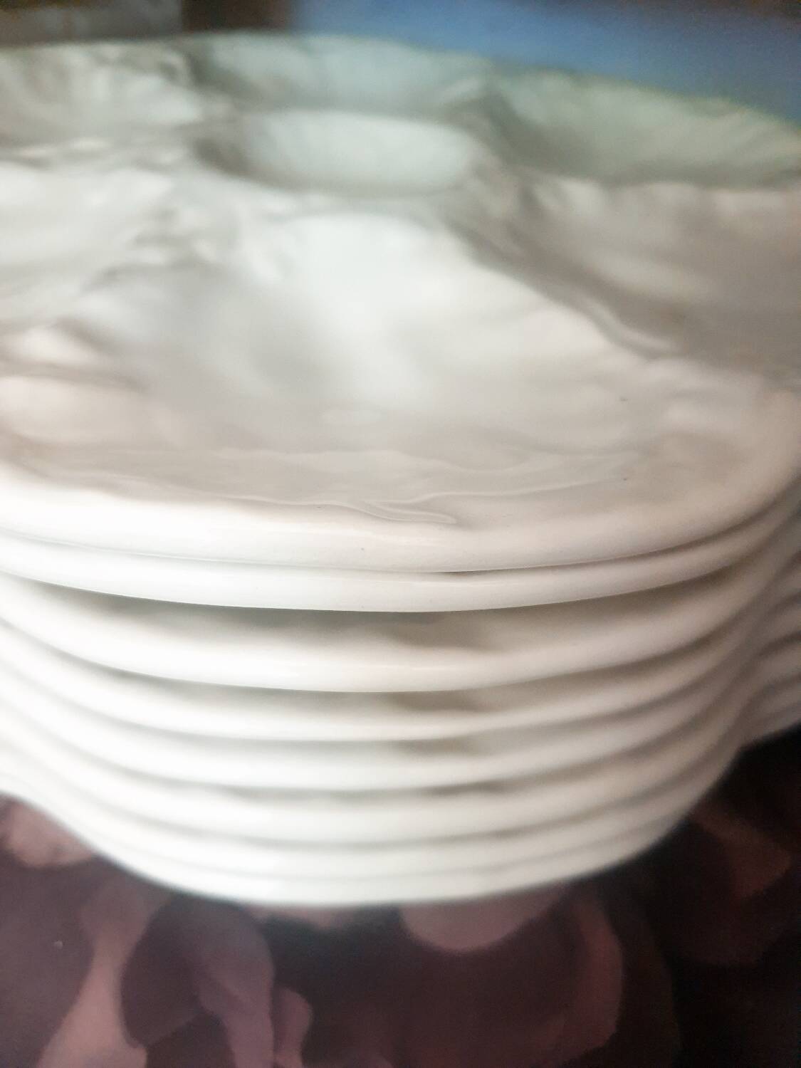 Set of 8 Gien oyster plates