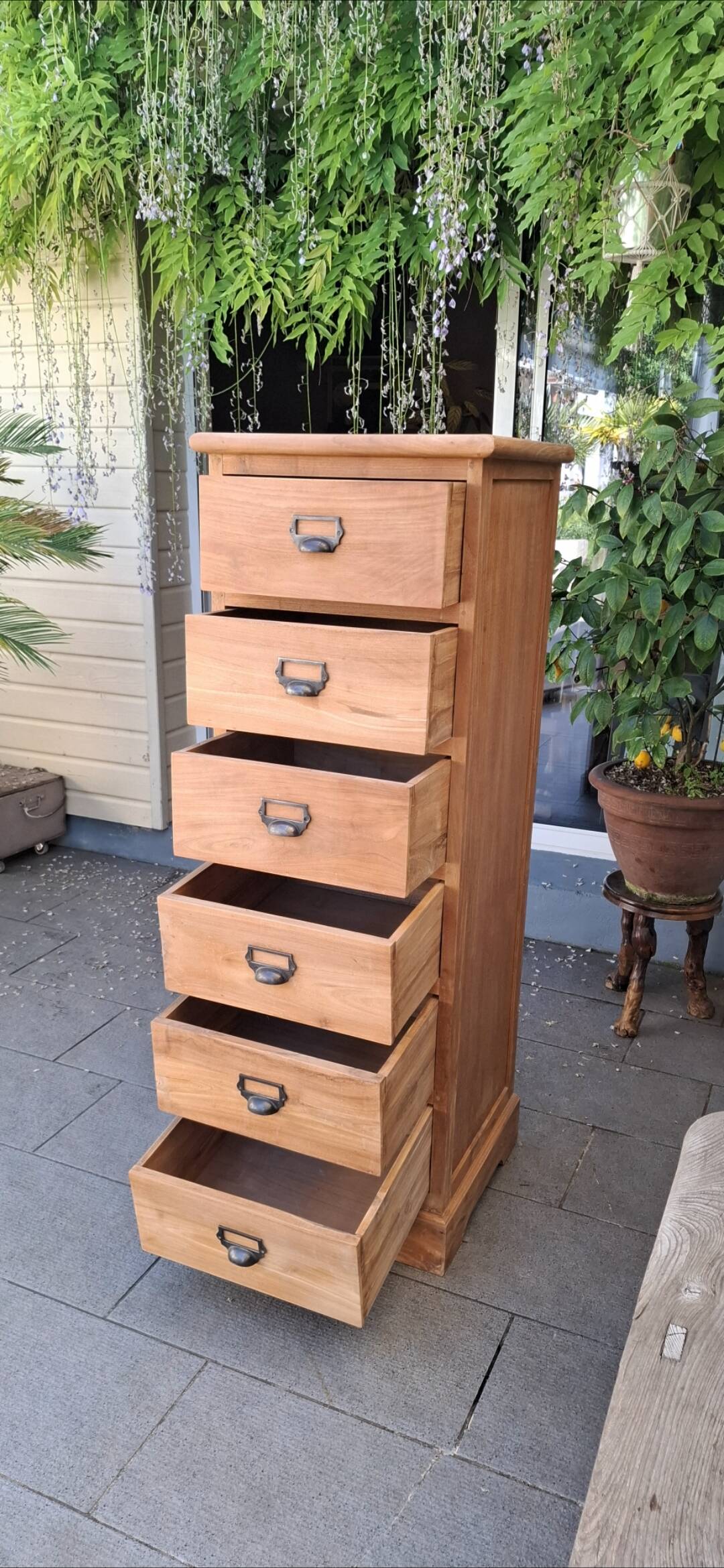 Column furniture and filing