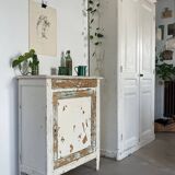 Patinated white jam maker