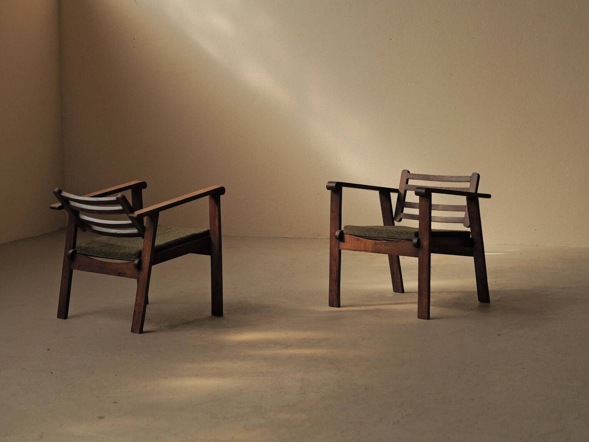 Pair of modernist armchairs in oak, Reconstruction, circa 1940