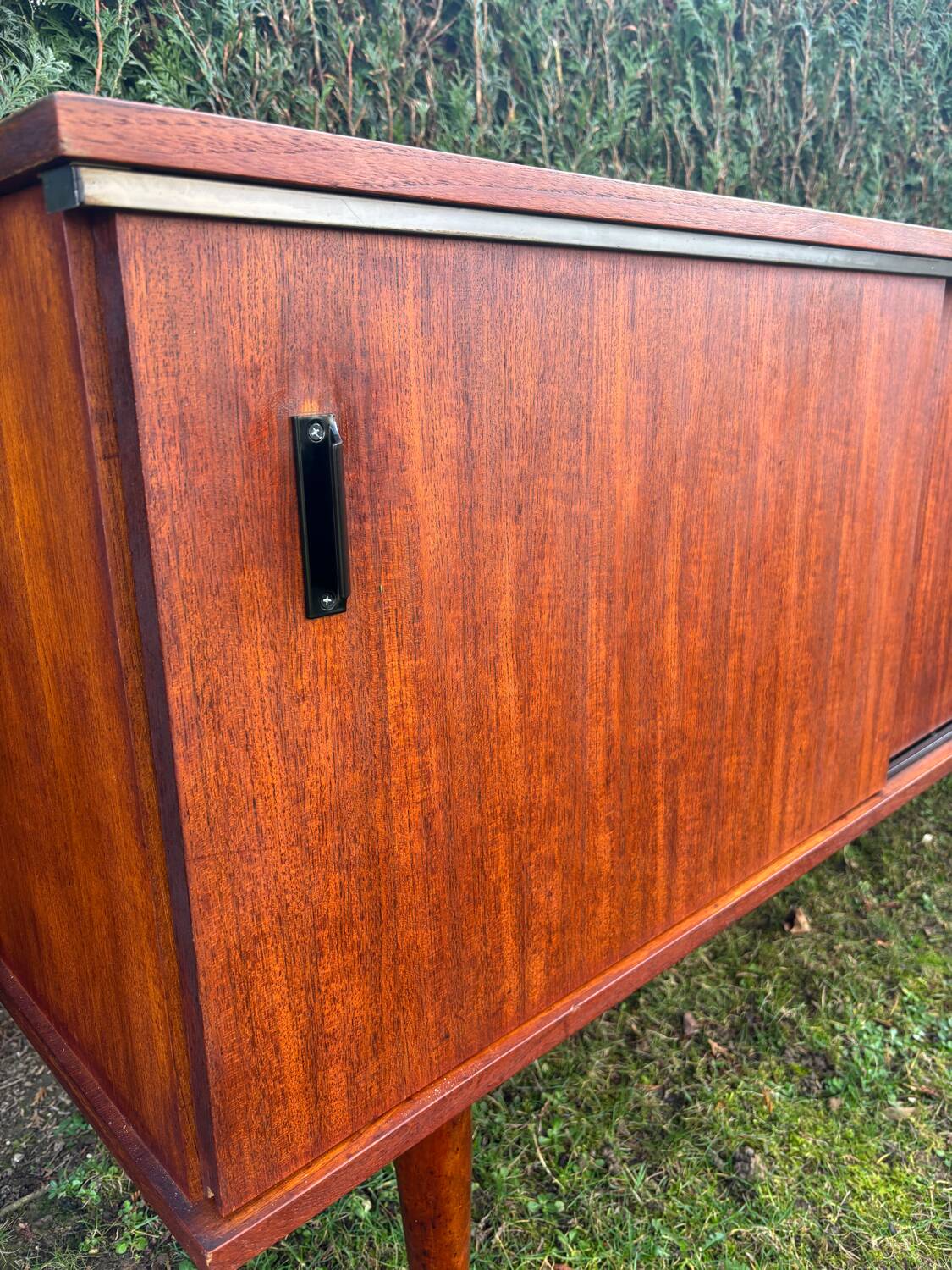 Teak enfilade