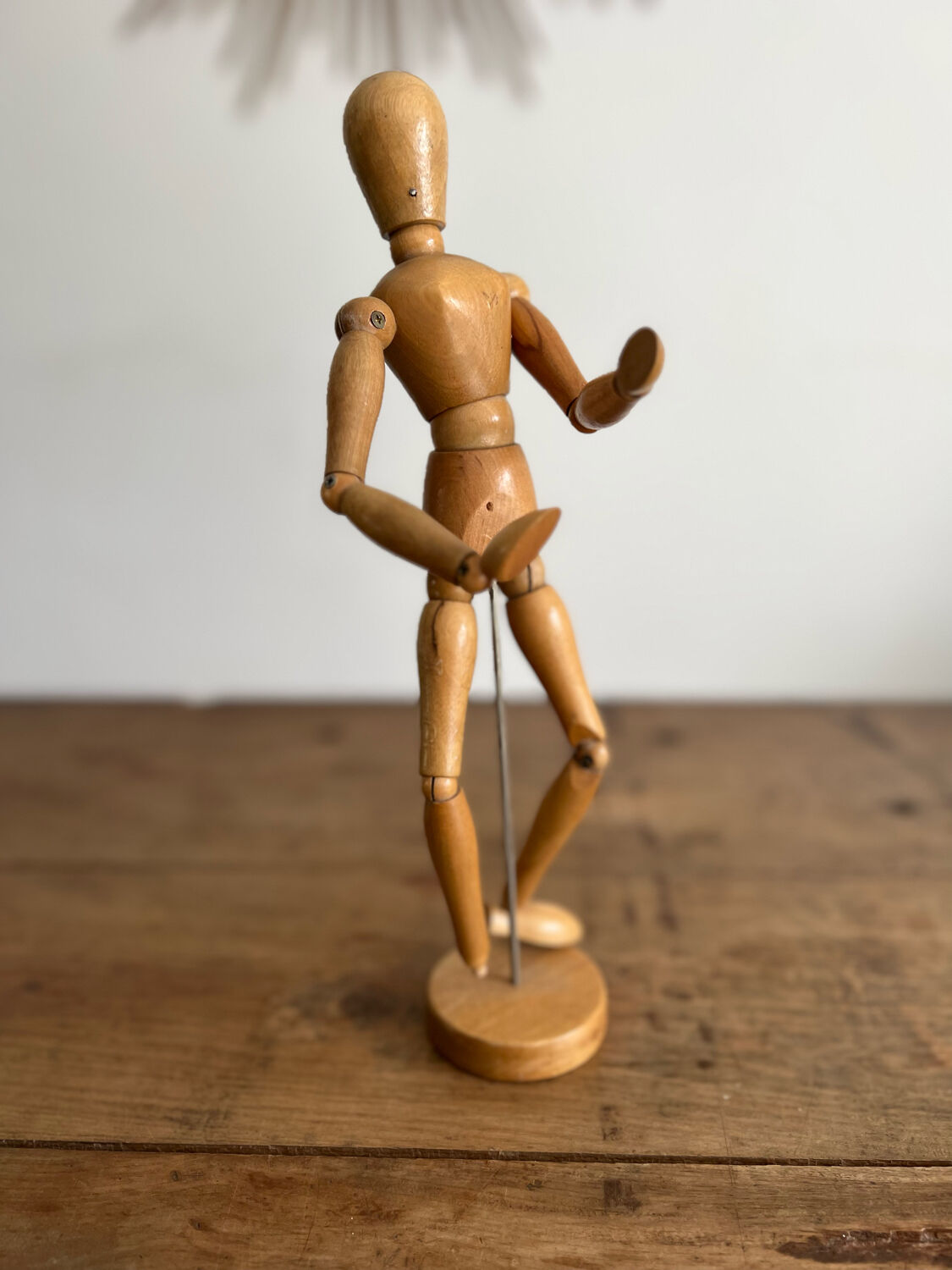 Mannequin articulé en bois vintage