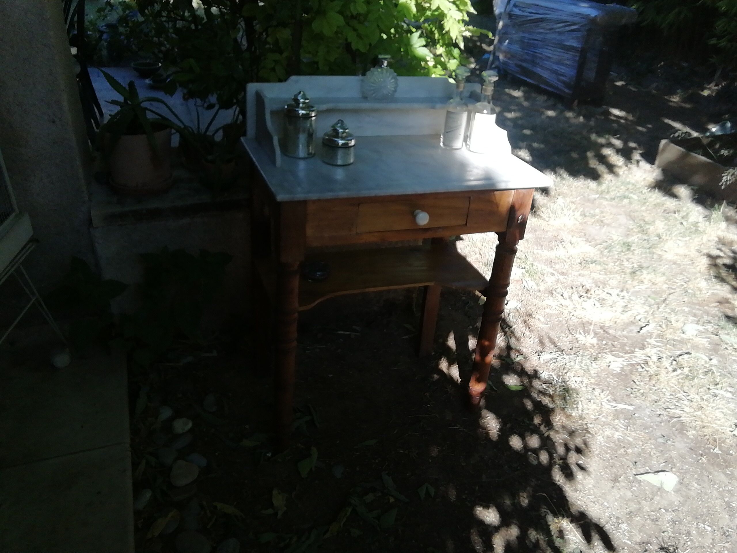 Marble and pine dressing table