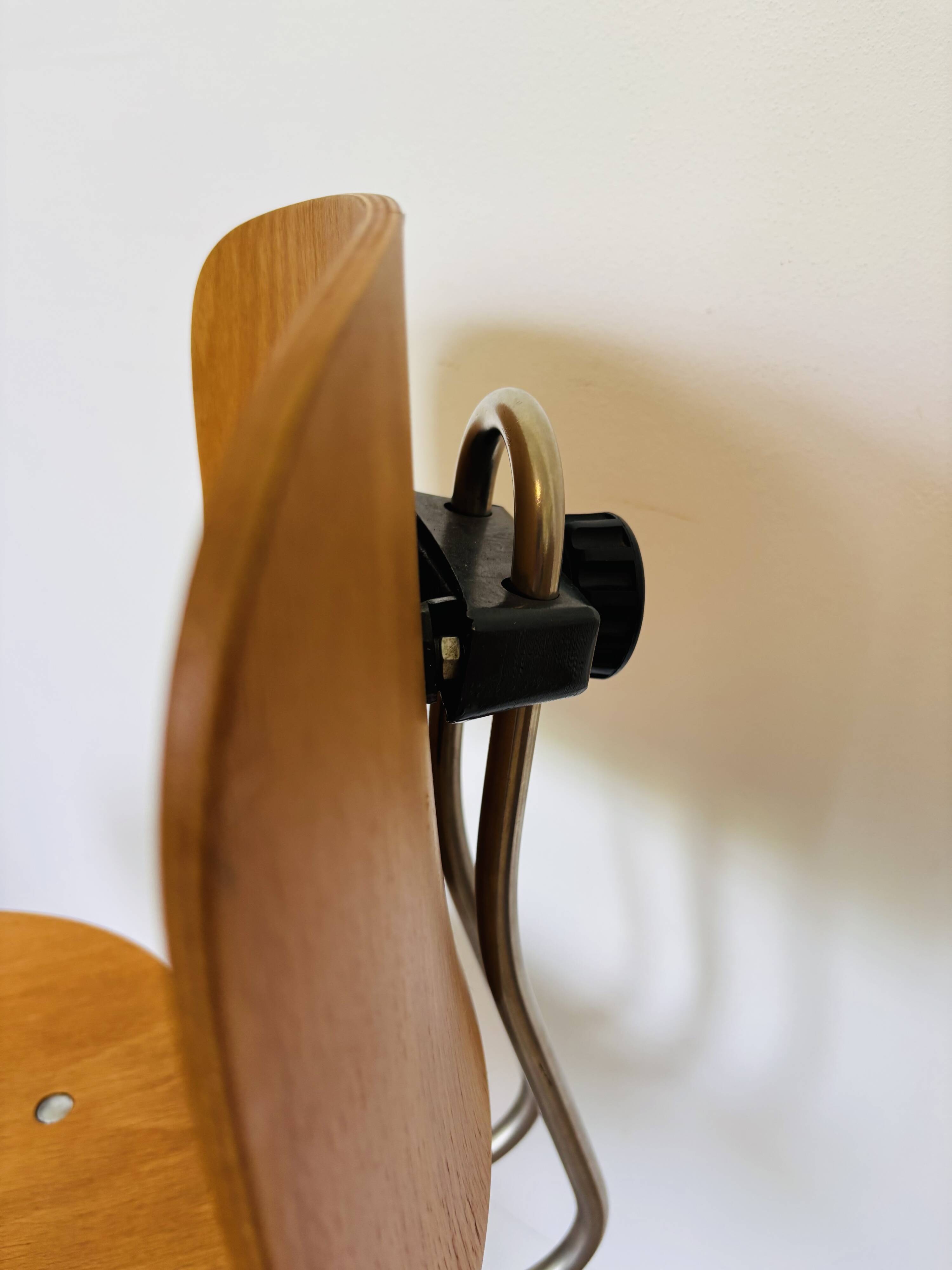 Chaise de bureau industrielle par Kovona, Tchécoslovaquie, années 1960.