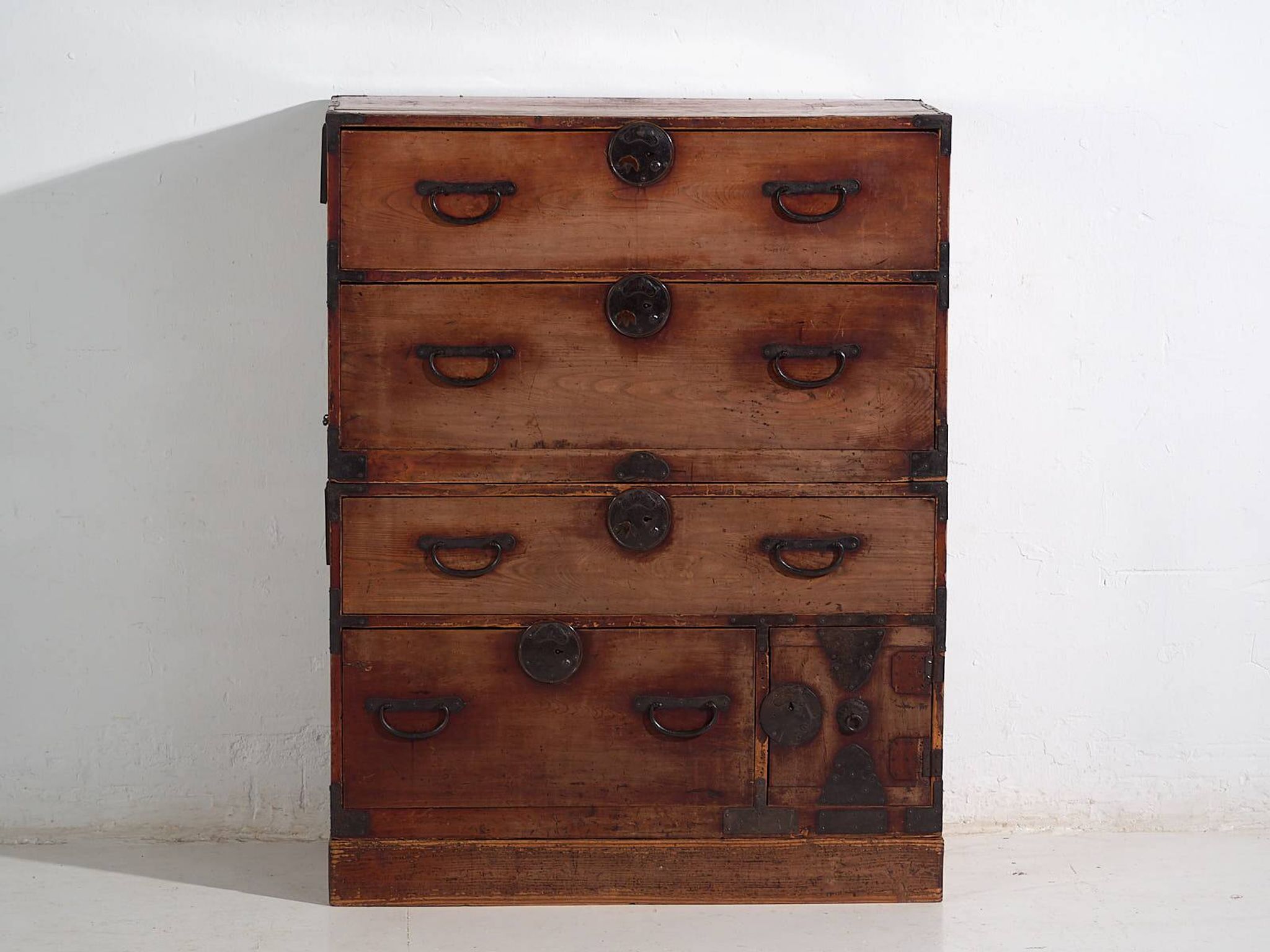 Antique Japanese tansu – Meiji/Taishō period (c.1868-1926) #100