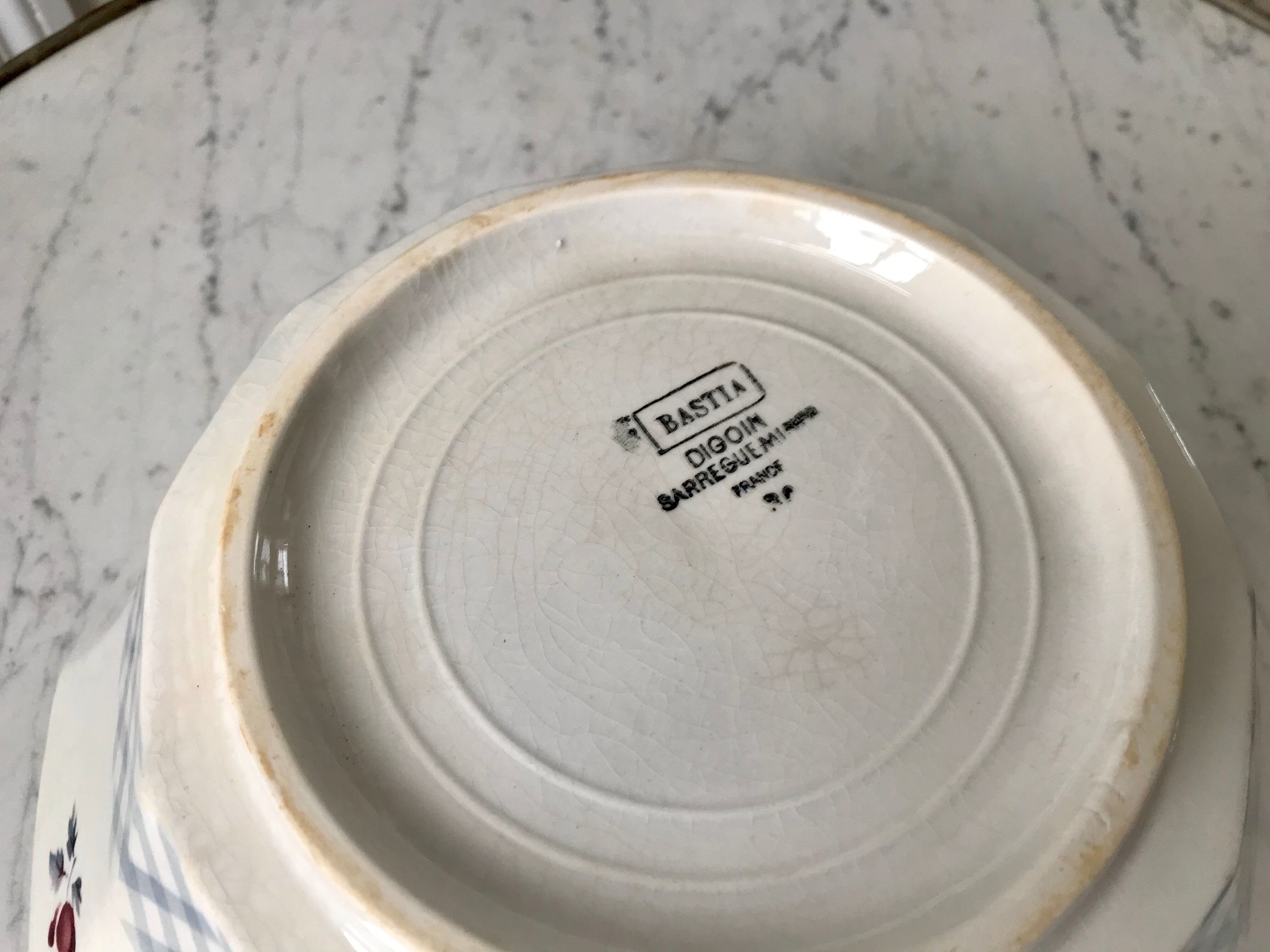 Salad bowl Digoin Sarreguemines model "Bastia" years 30-40