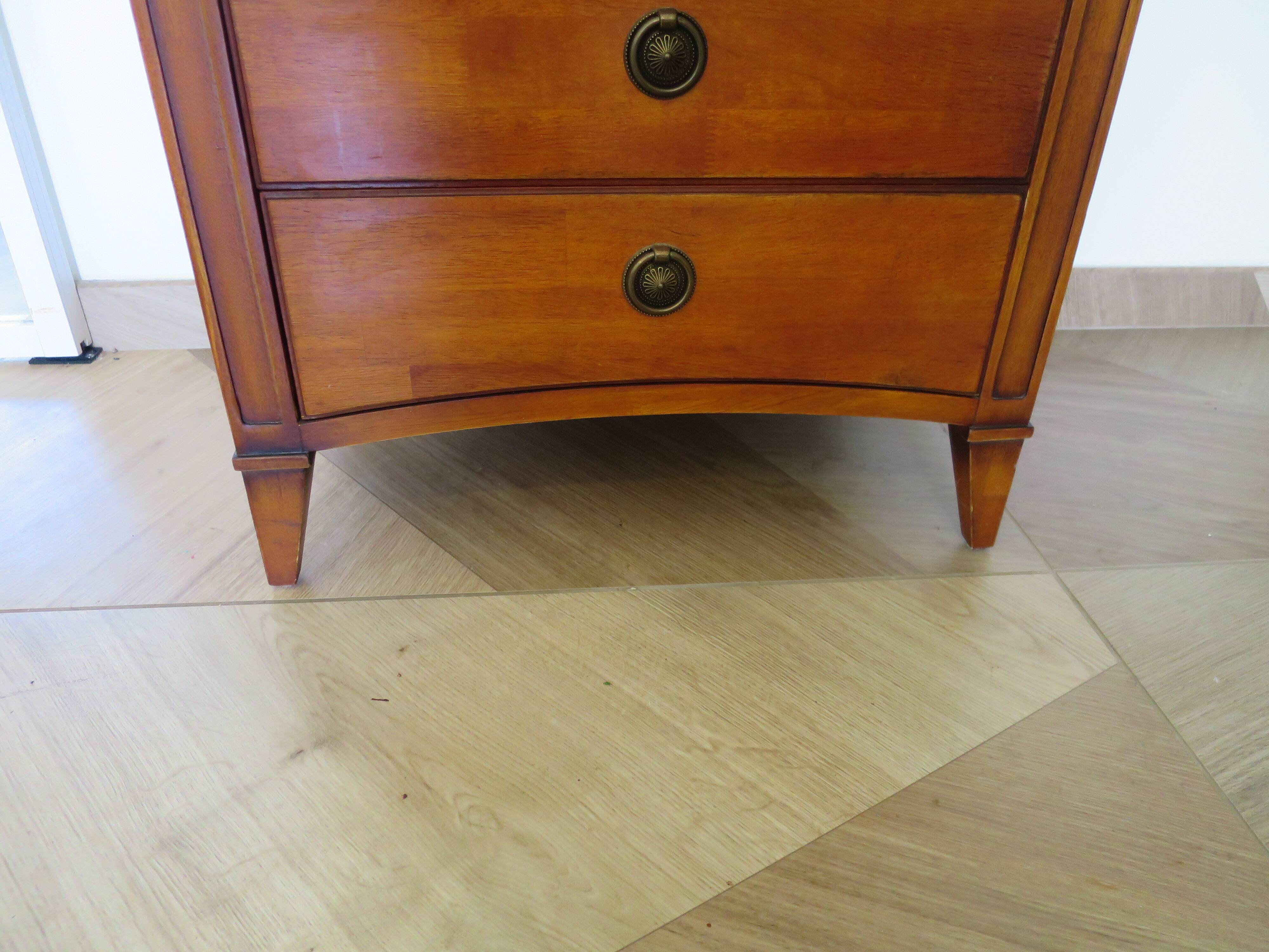 Semainier-Commode- 7 tiroirs-merisier-Style Louis Philippe-Pieds trapèze