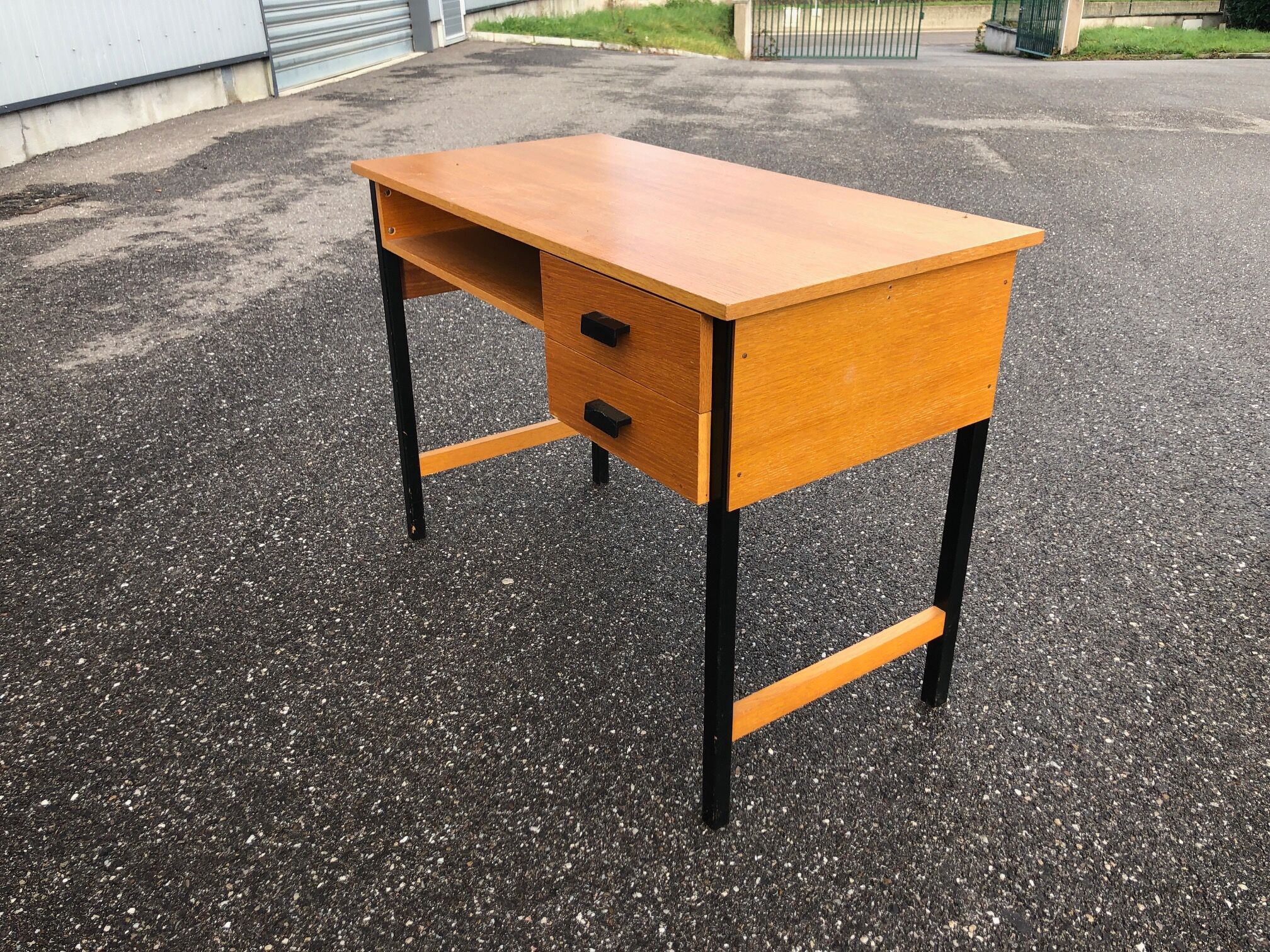 Oak desk from the 1950s