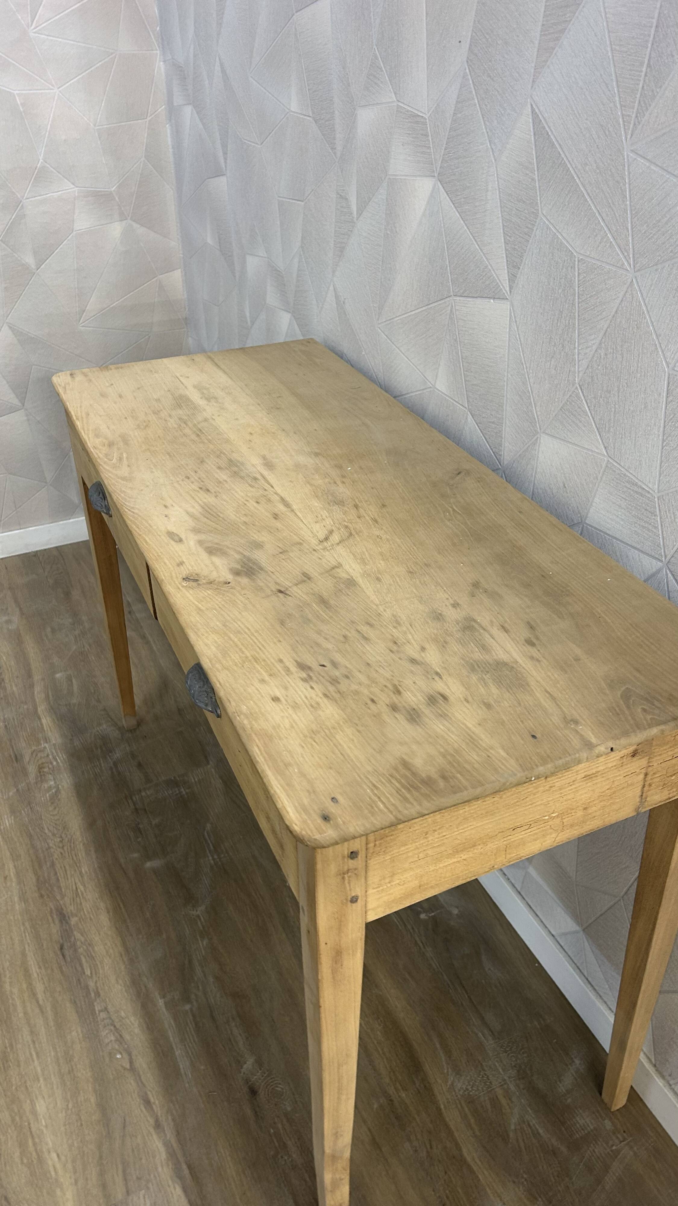 Solid wood airbrushed entrance console