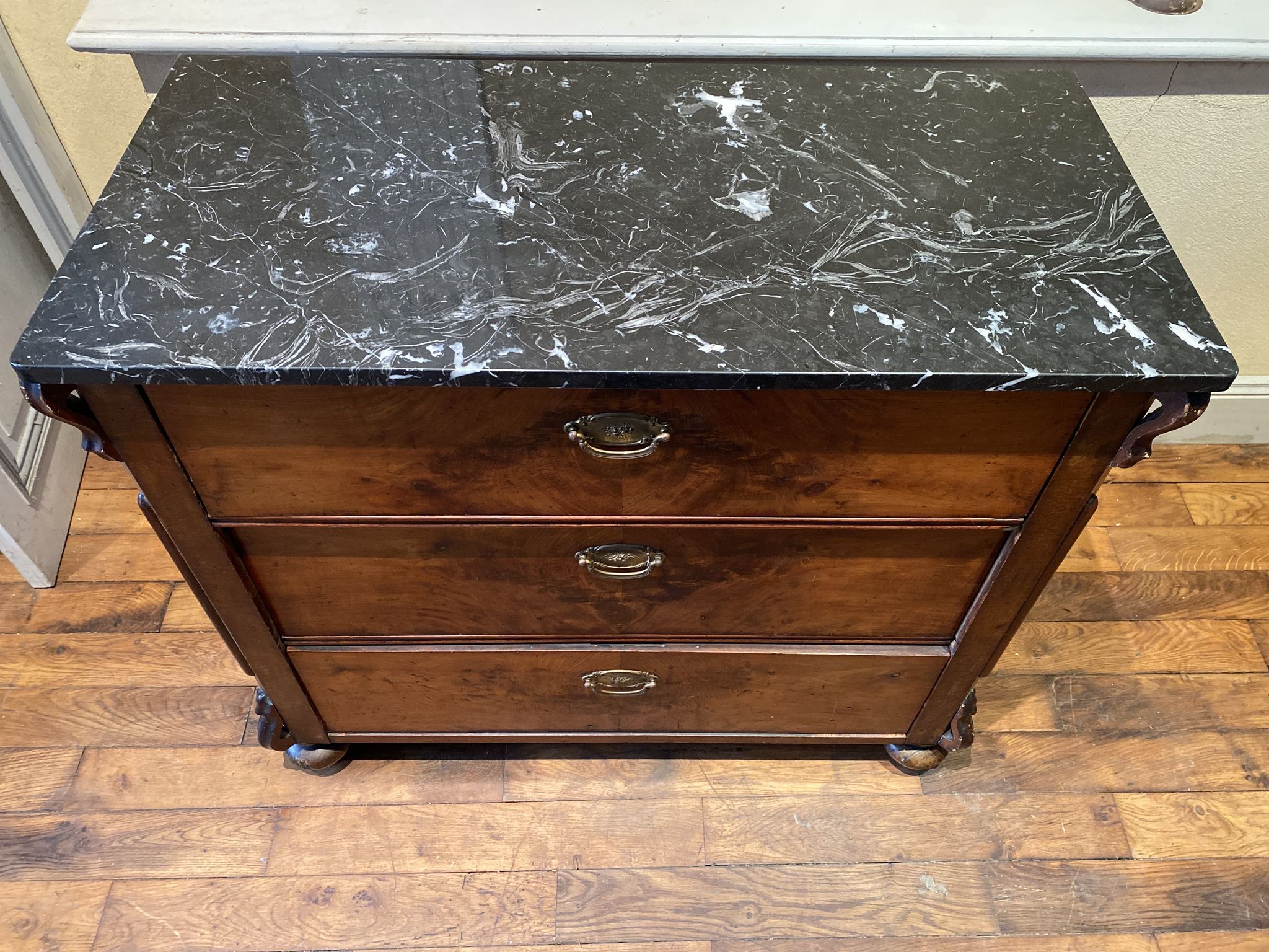 Chest of drawers 3 drawers in walnut top marble style Louis philippe