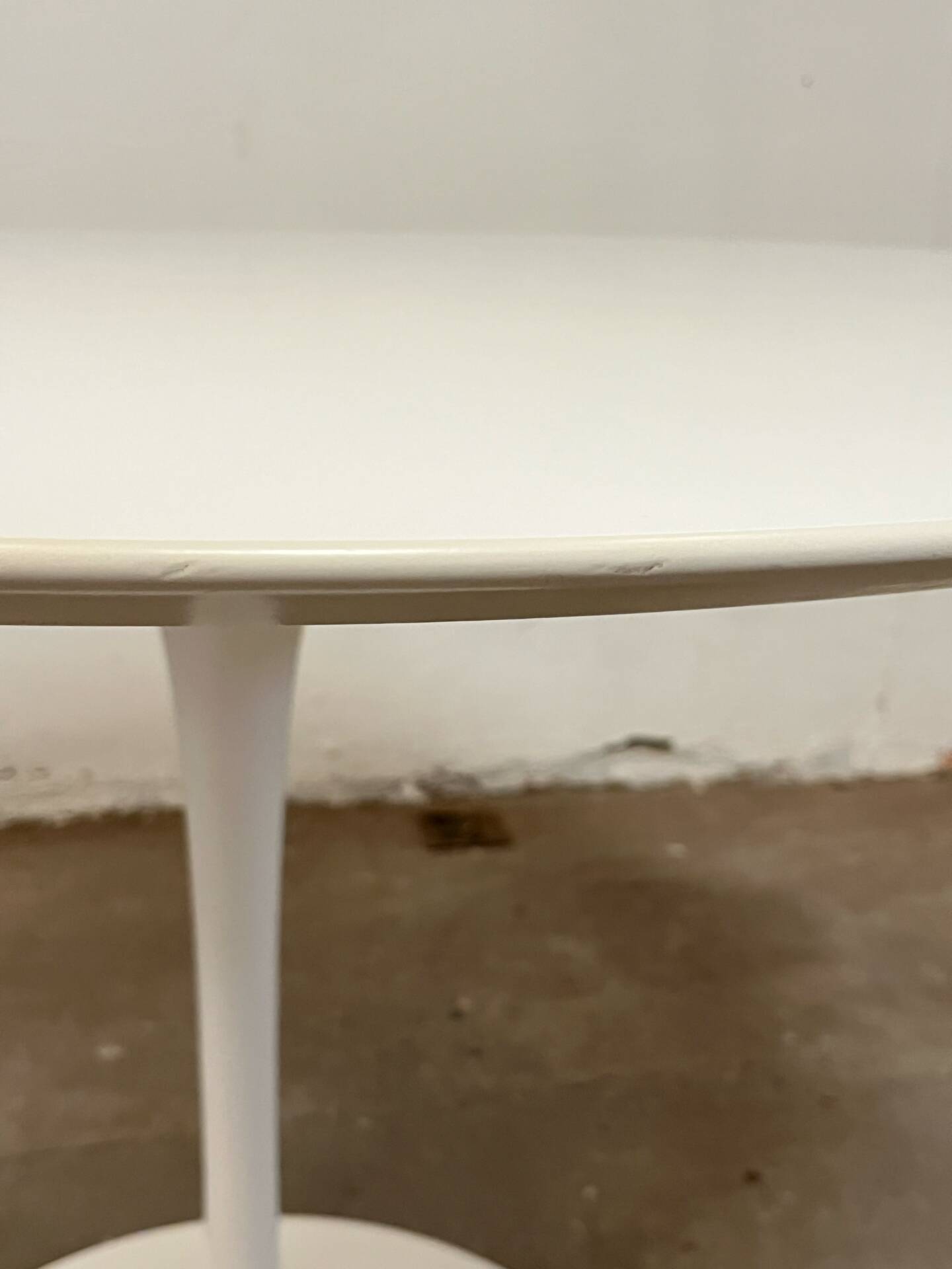 Table Tulip Eero Saarinen pour Knoll