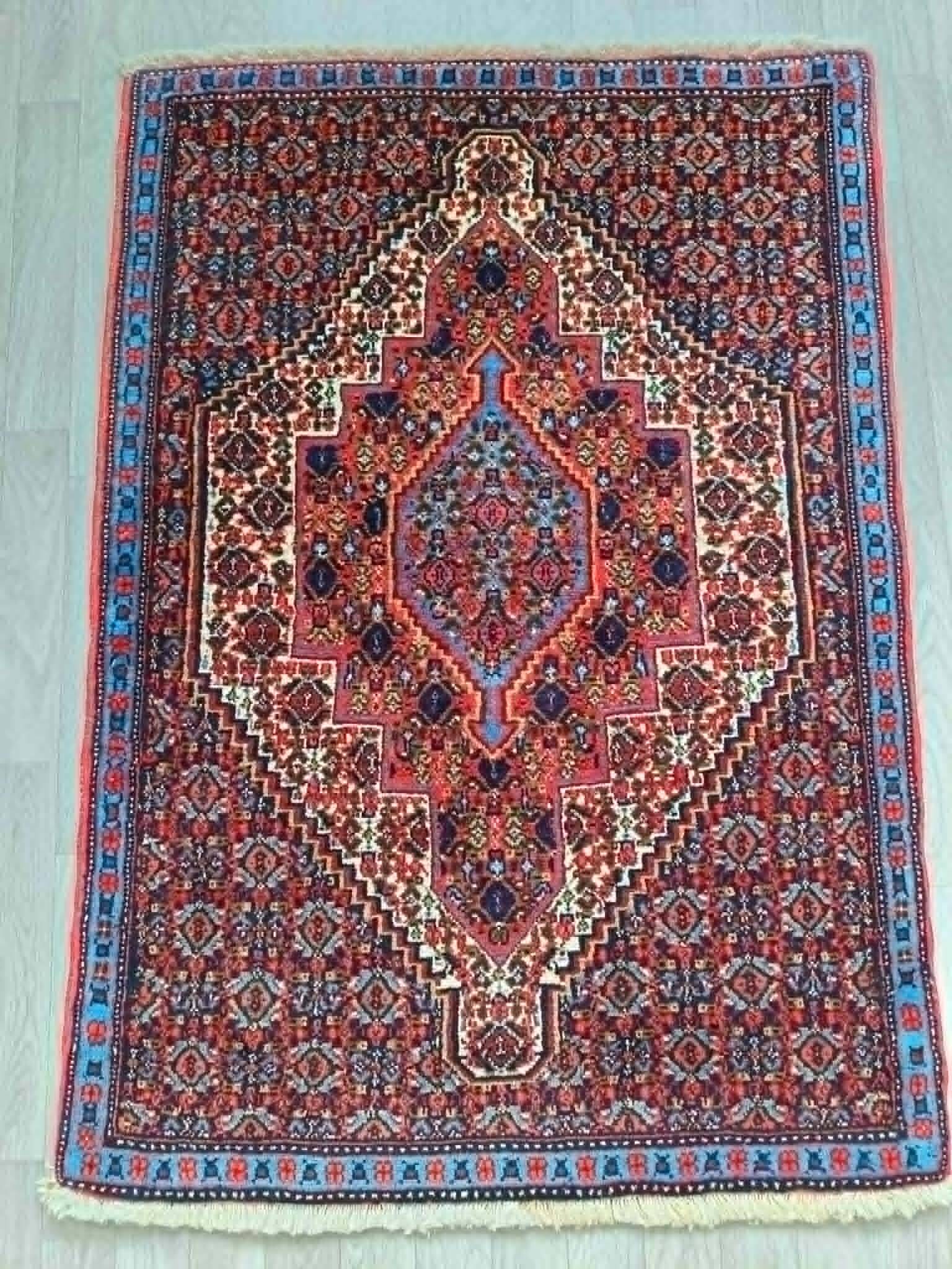 Handmade Senneh Persian carpet