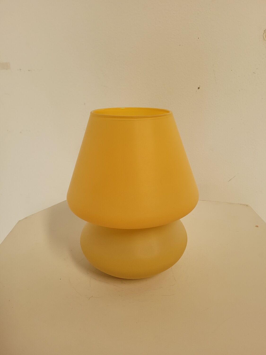 Small vintage lamp in orange opaline glass from the 1970s
