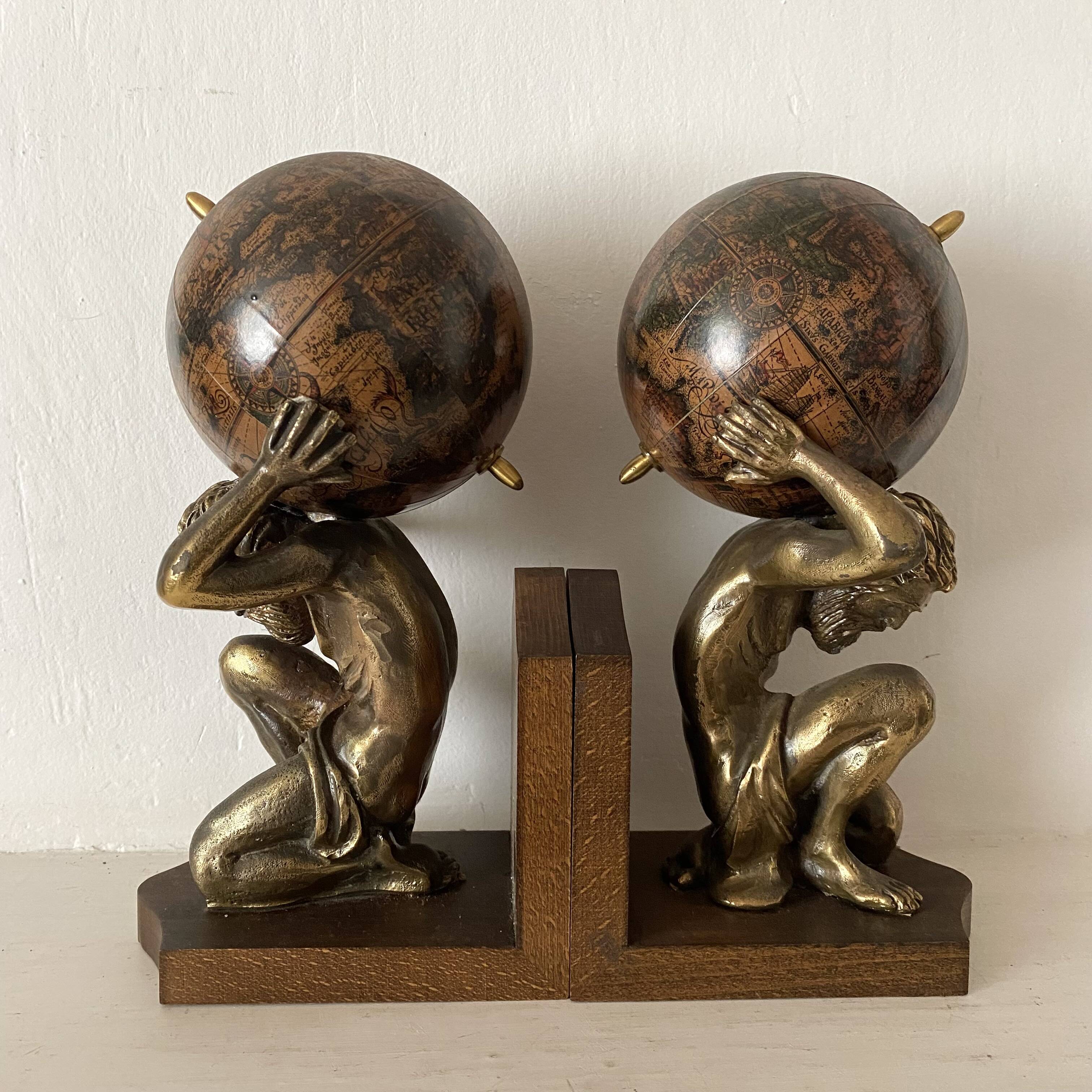 Serre-livres Atlas , globes style mappemonde ancienne