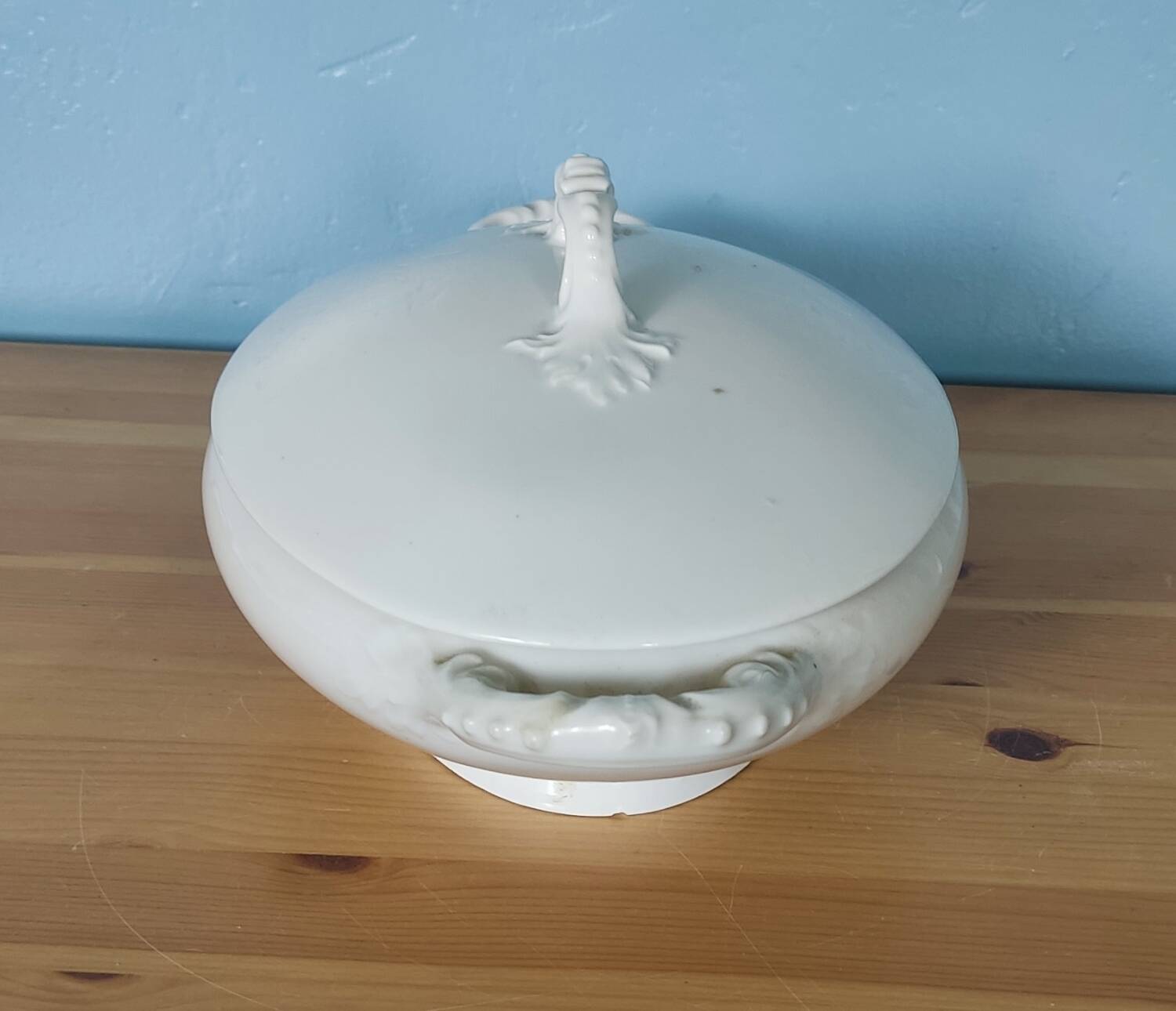 White porcelain soup tureen – Elite – Size L – French elegance
