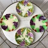 Set of 4 plates in slurry XIXth model Grapes