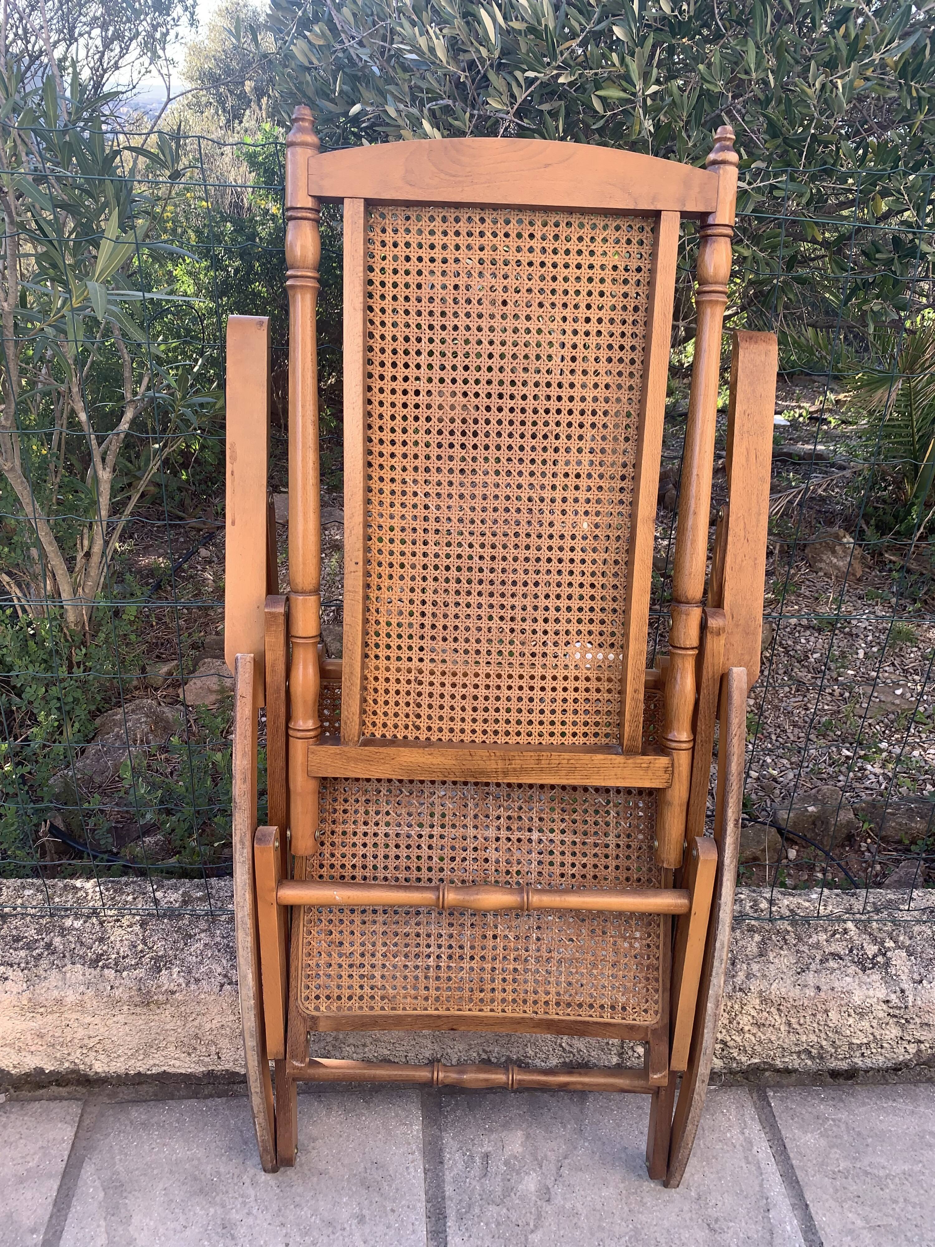 Vintage folding rocking chair