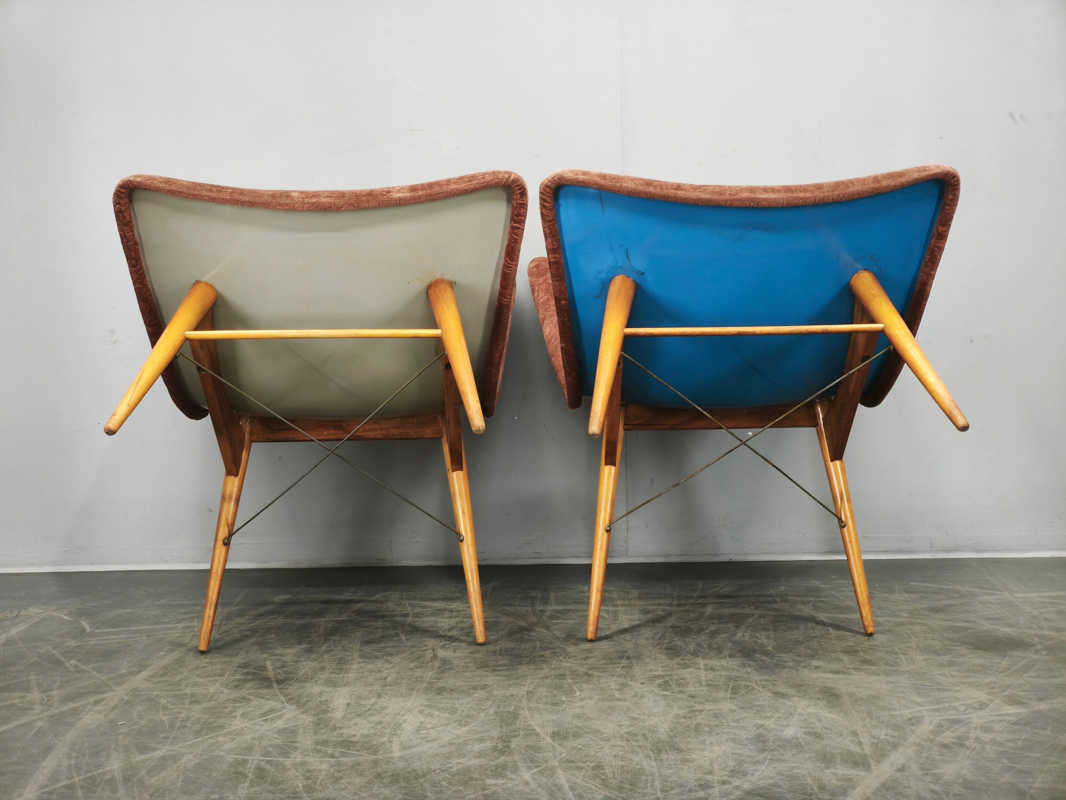 Pair of Miroslav Navrátil Shell Lounge Chairs, Czechoslovakia 1960s