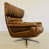 Chaise œuf pivotante en cuir danoise vintage des années 1970 par Bramin