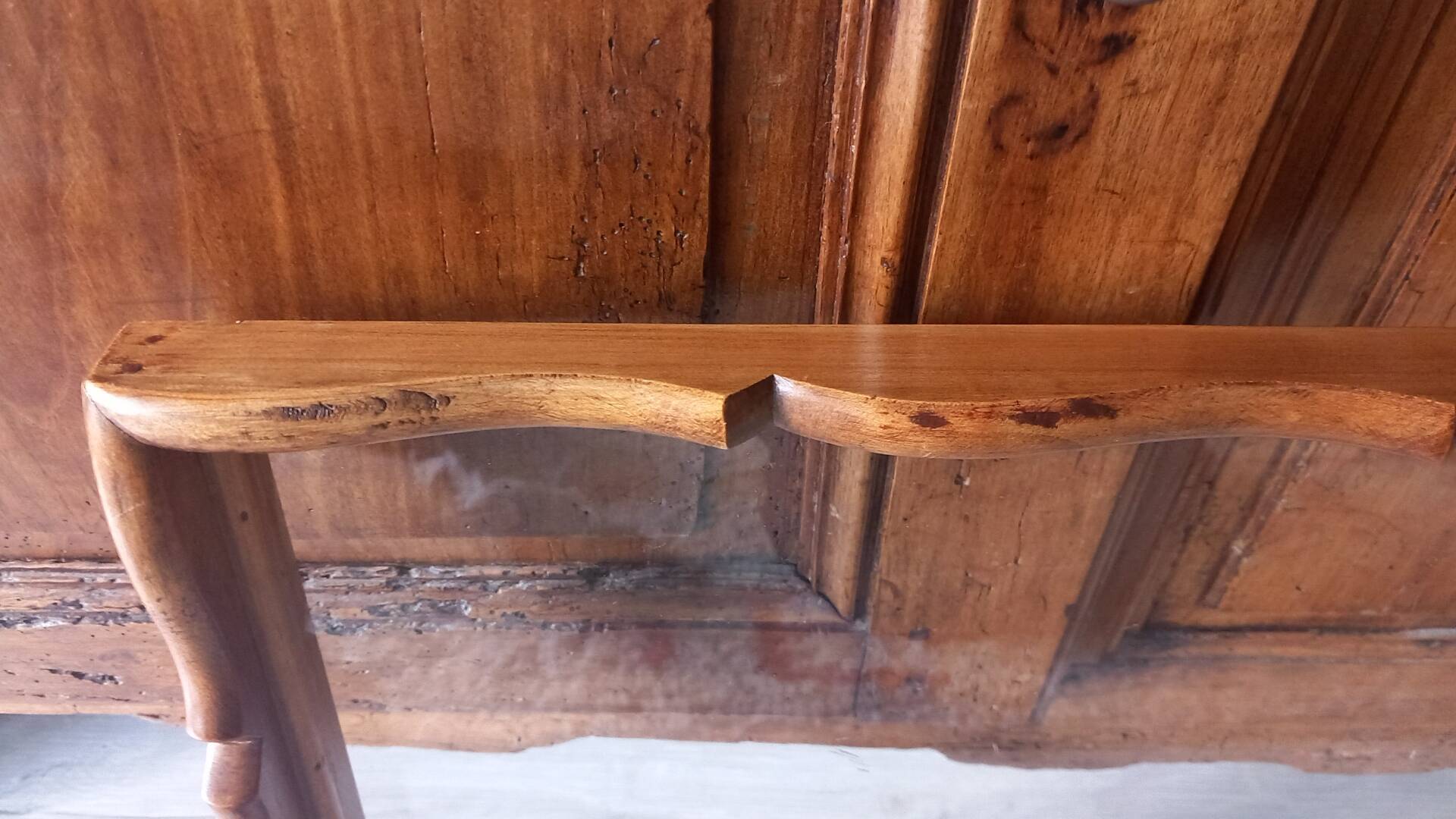 Grand plateau de service bois et verre années 50