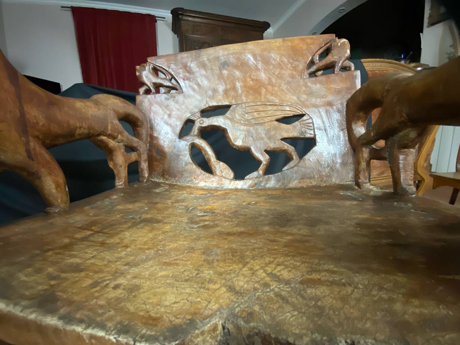 African tribal ensemble of 4 pieces of furniture for dignitaries of the Kingdom of Dahomey, Benin.