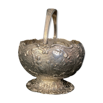 Small basket in silver punches Hanau gallant scenes NINETEENTH CENTURY