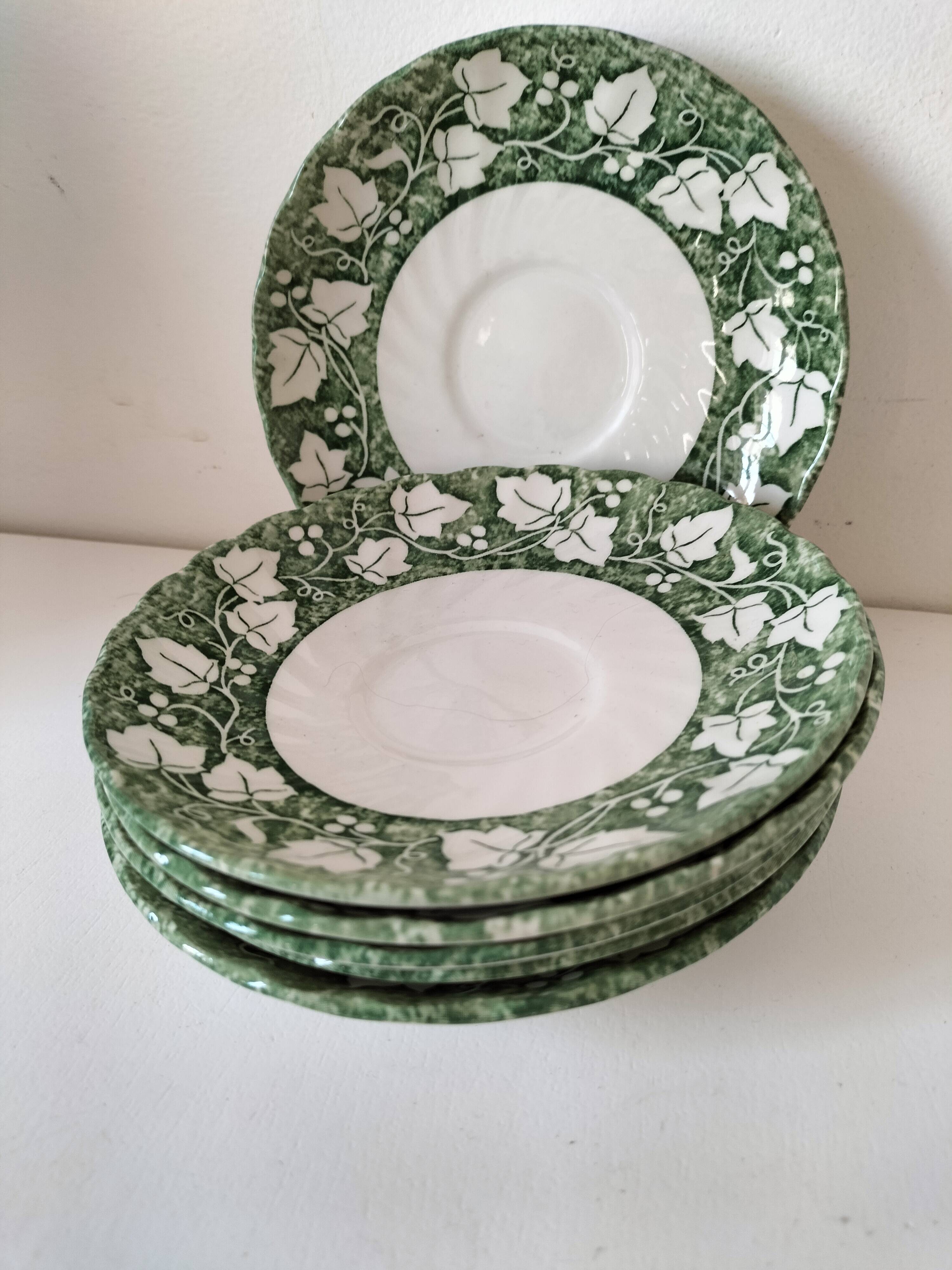 6 small Churchill "Verdigris" Staffordshire plates – 14 cm