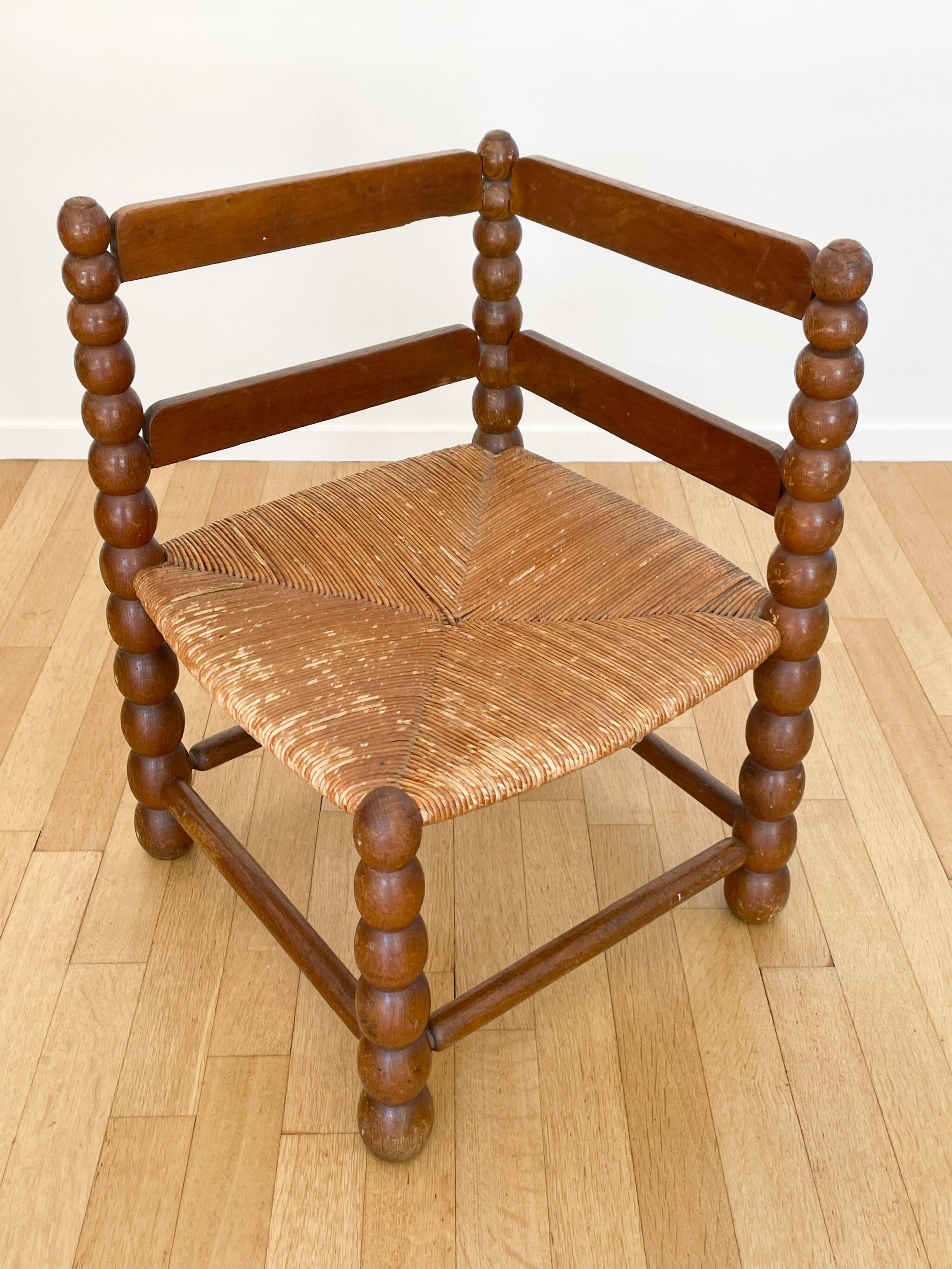 Beaded wood corner chair