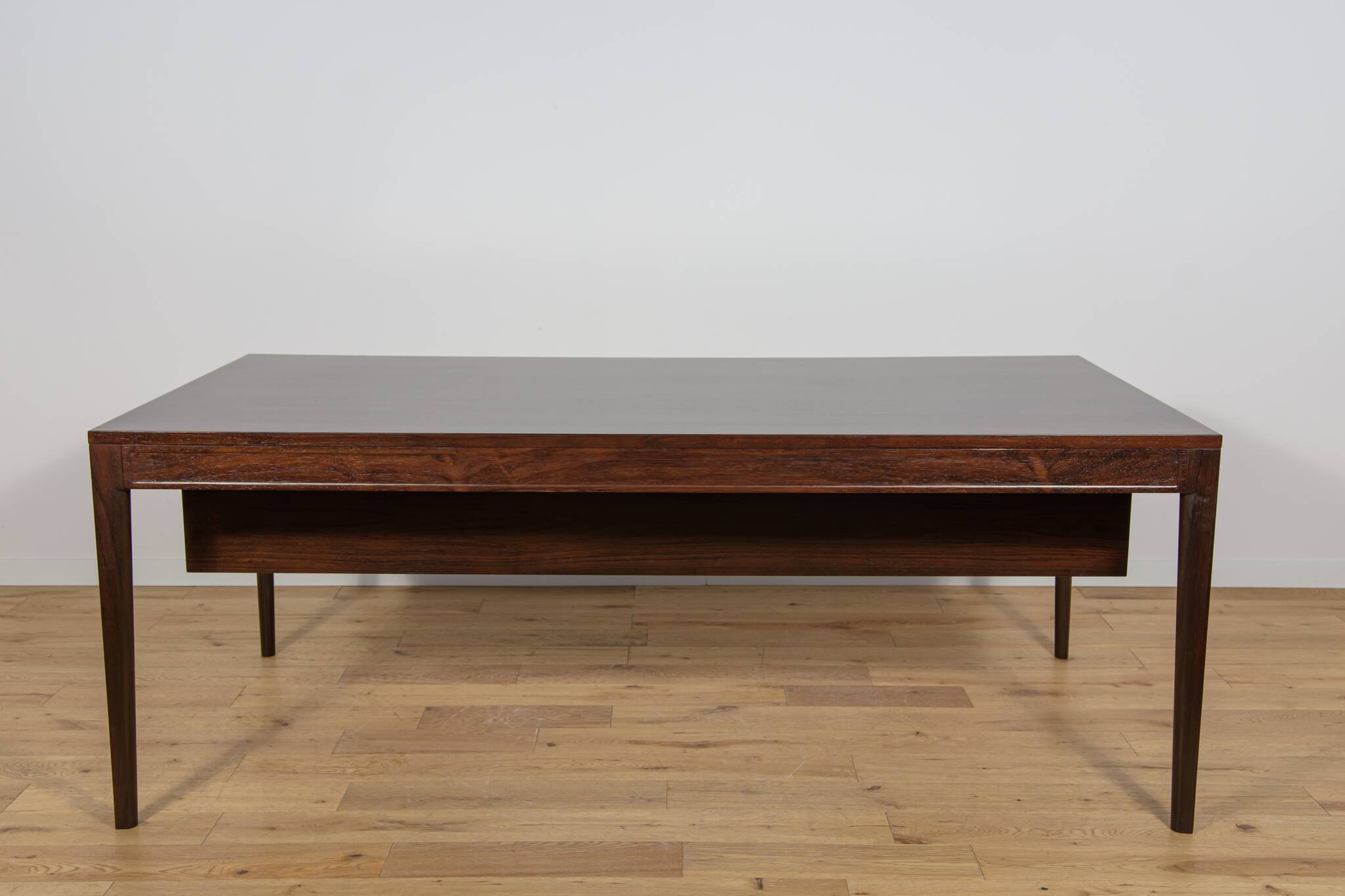 Mid-Century Rosewood Freestanding Desk FD 951 Model Diplomat.