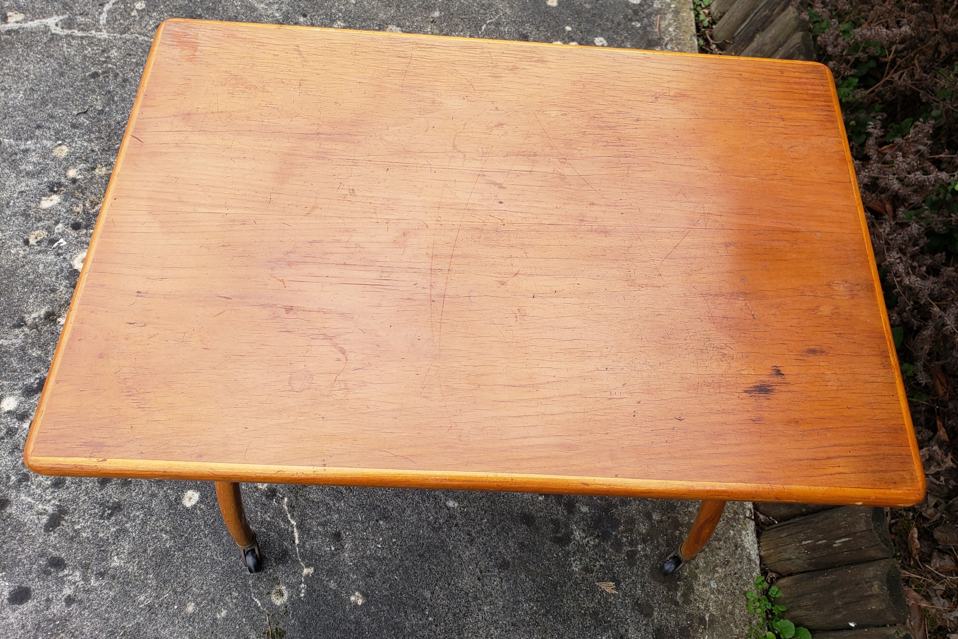 Side table on wheels Italian design 50s