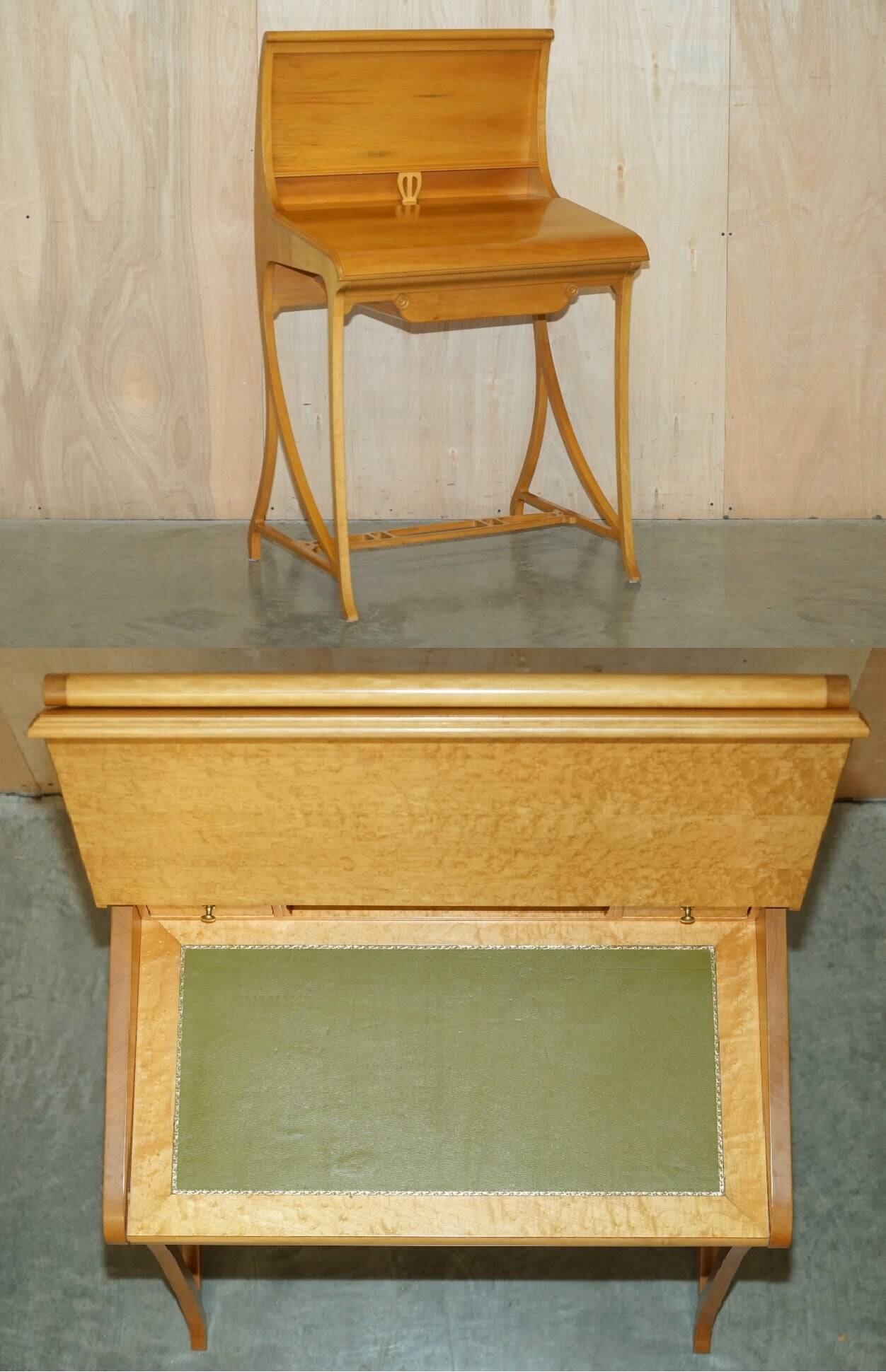 Bureau Art Nouveau attribué à Carlo Zen 1902 en érable moucheté