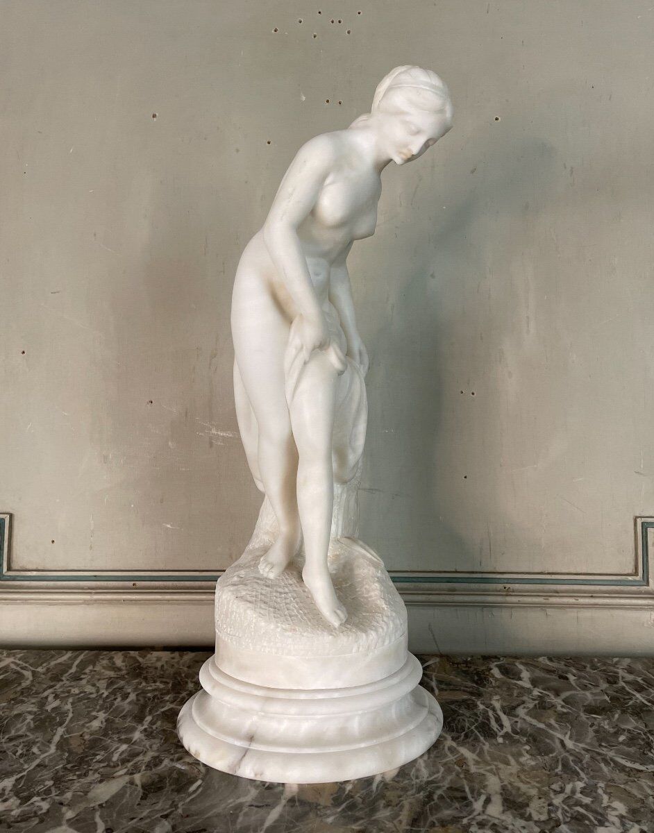 The bather, alabaster sculpture after Falconet.