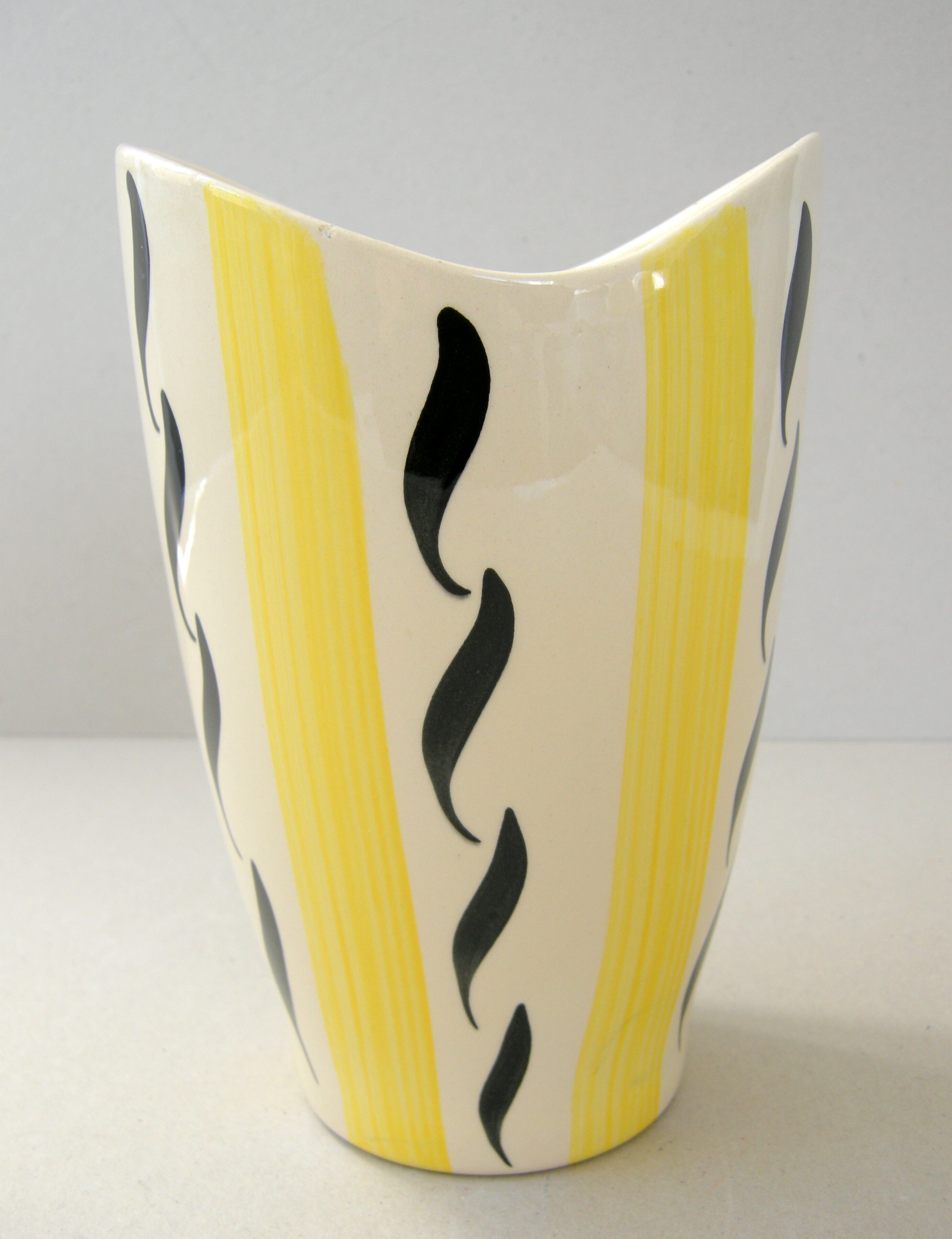 Vintage vase Saint Clément 1950