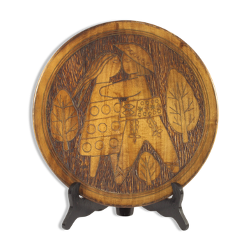 Scandinavian brass inlaid wooden plate with figures, 1960s.