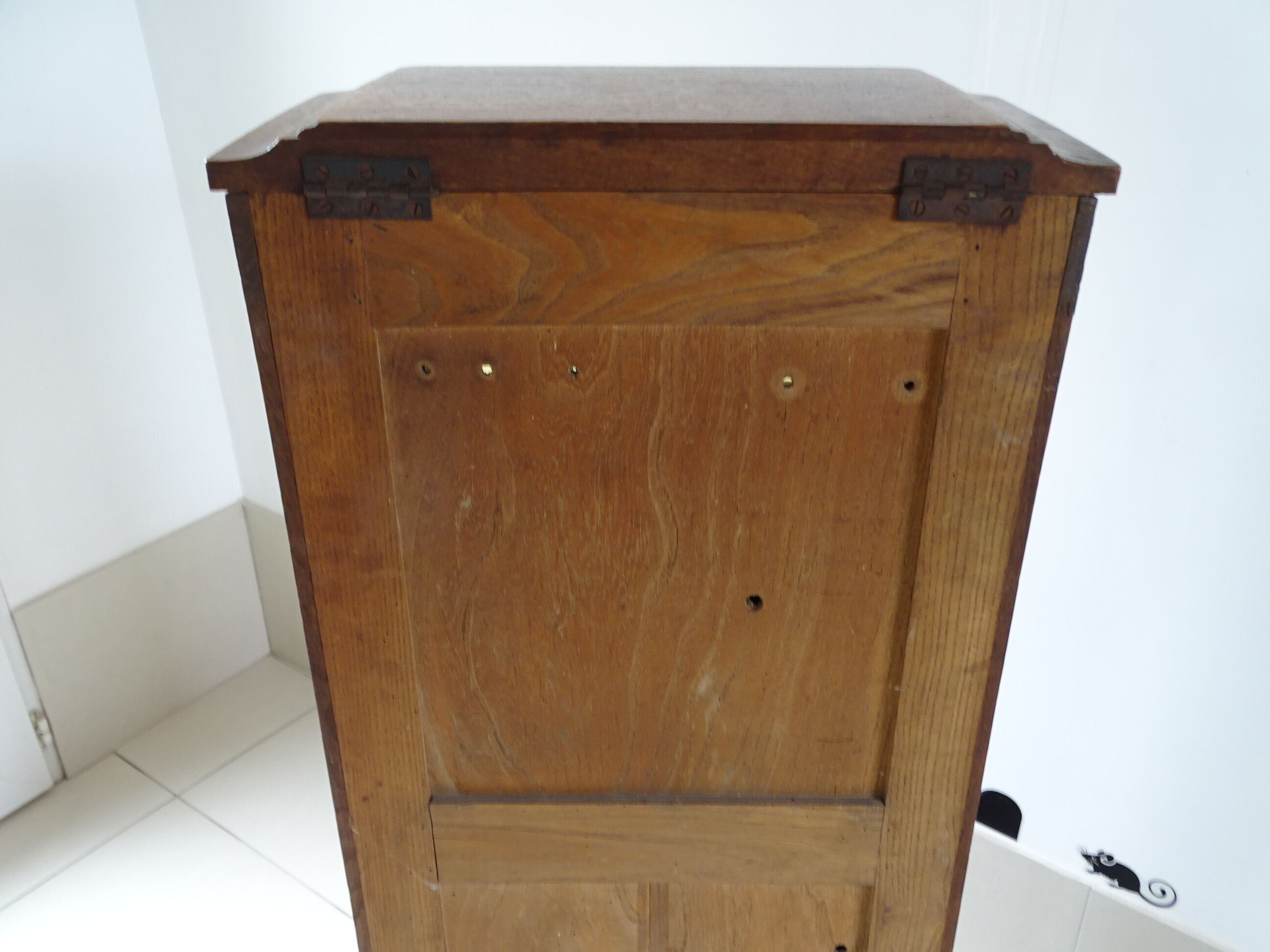 Showcase sideboard art deco in solid oak