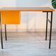 Bureau moderniste année 70, chêne et métal