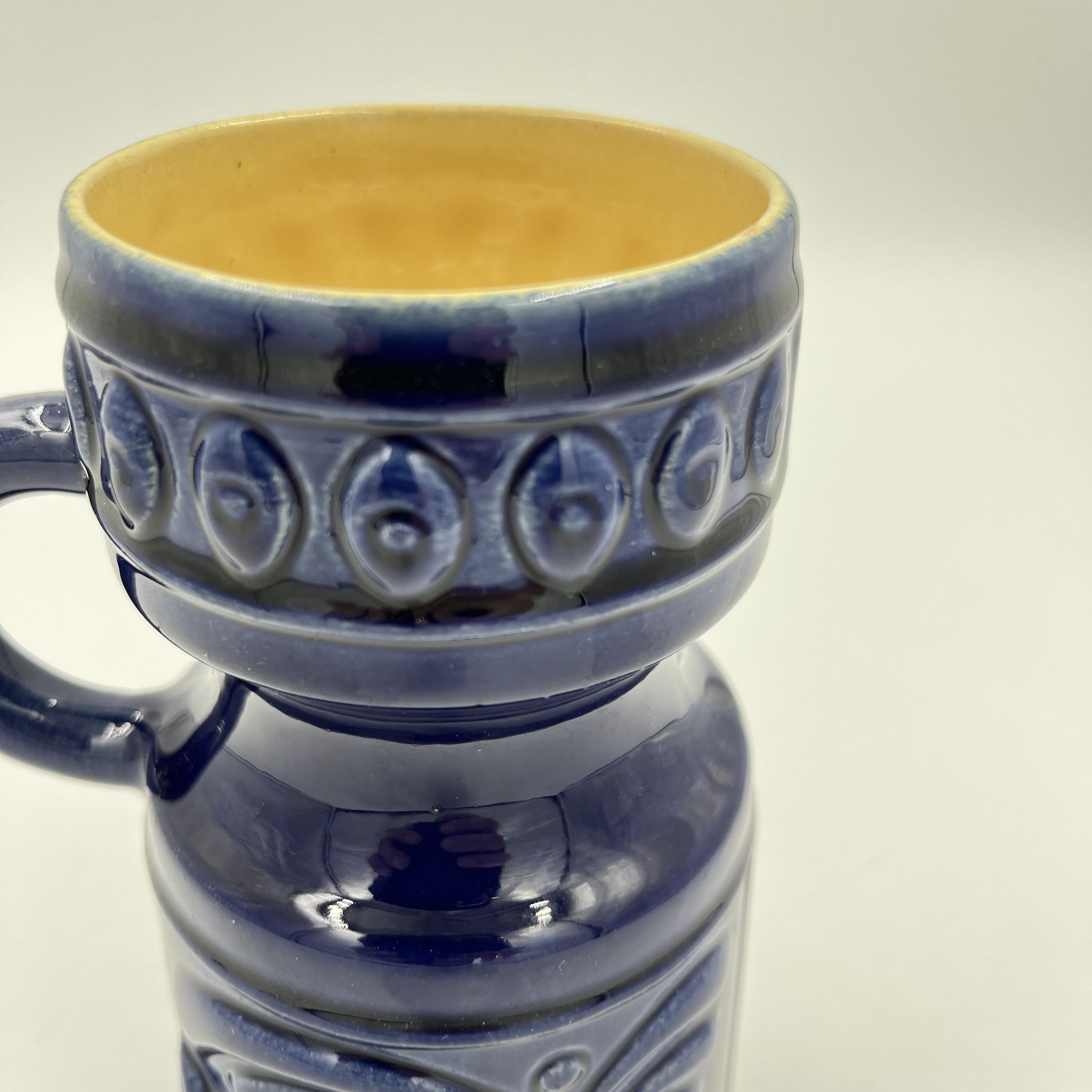 Vase en céramique bleu