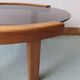 Table basse ovale en orme plateau verre fumé